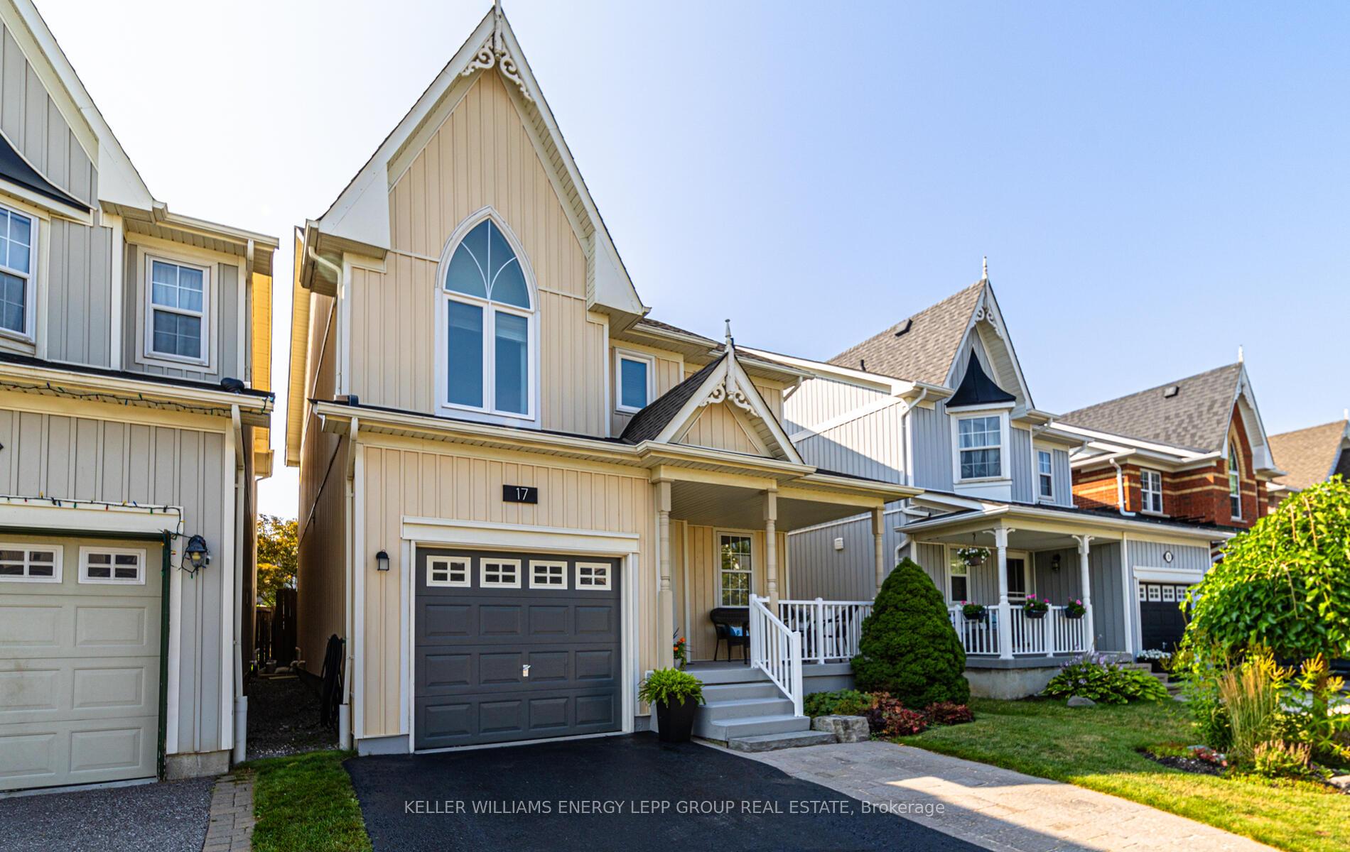 Photo 3 of 17 Beaumaris Crescent, Whitby, Brooklin — HOMEH