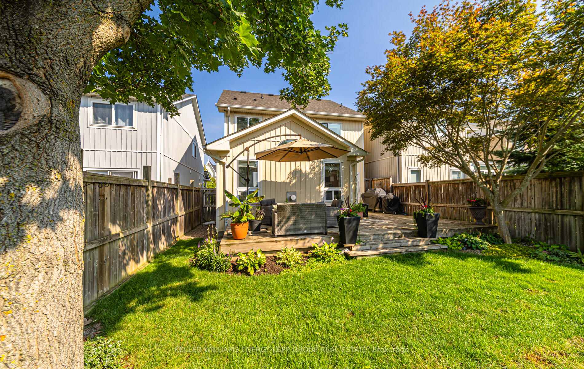 Photo 14 of 17 Beaumaris Crescent, Whitby, Brooklin — HOMEH