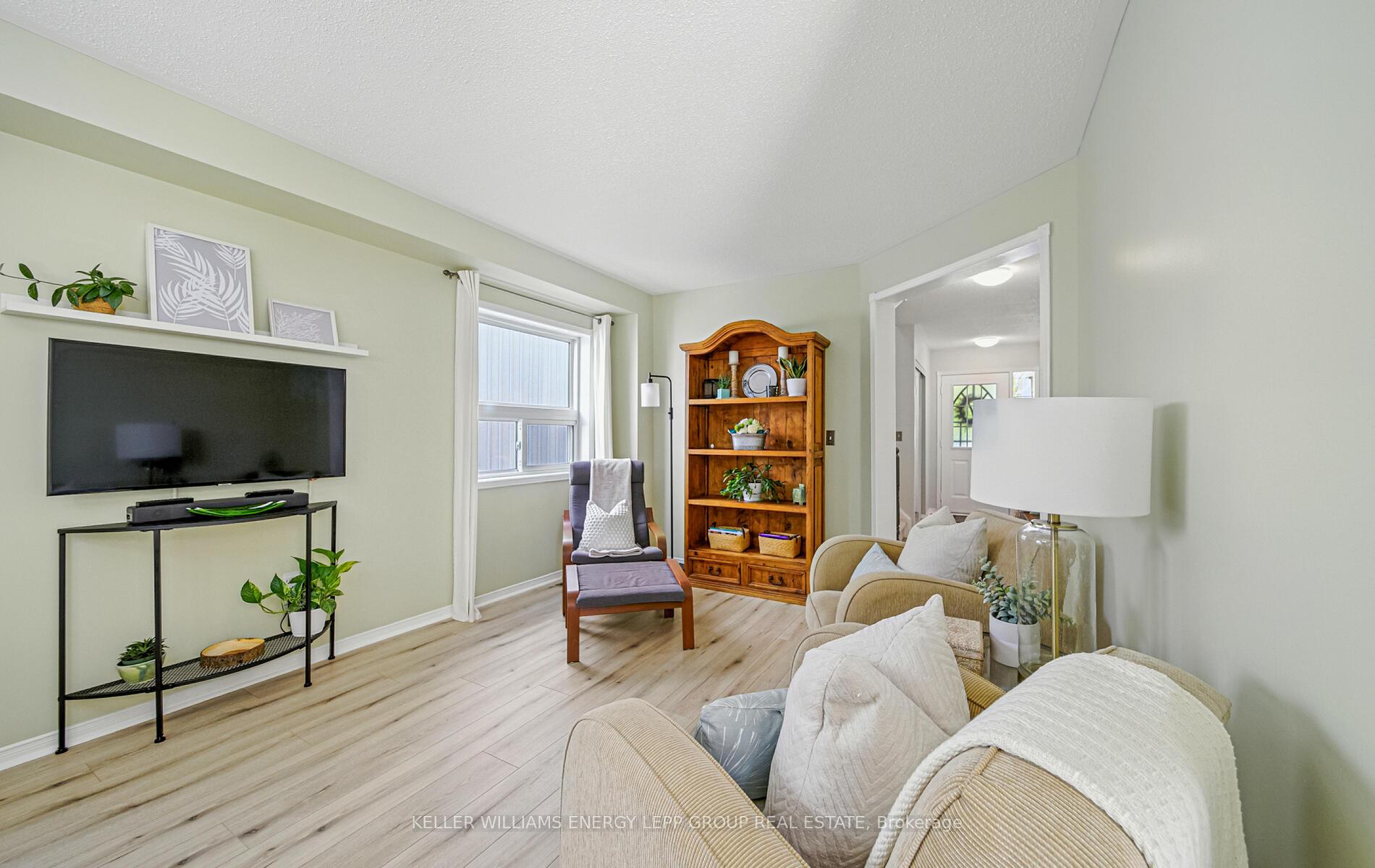 Photo 70 of 17 Beaumaris Crescent, Whitby, Brooklin — HOMEH