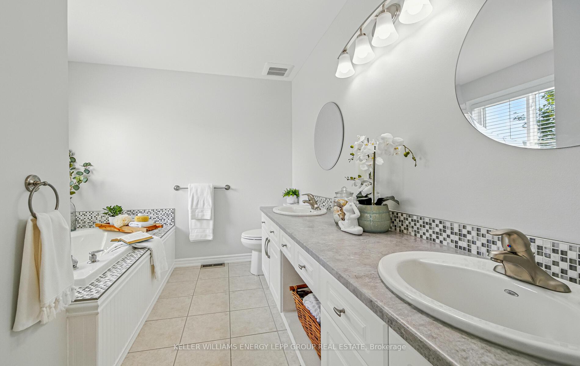 Photo 80 of 17 Beaumaris Crescent, Whitby, Brooklin — HOMEH