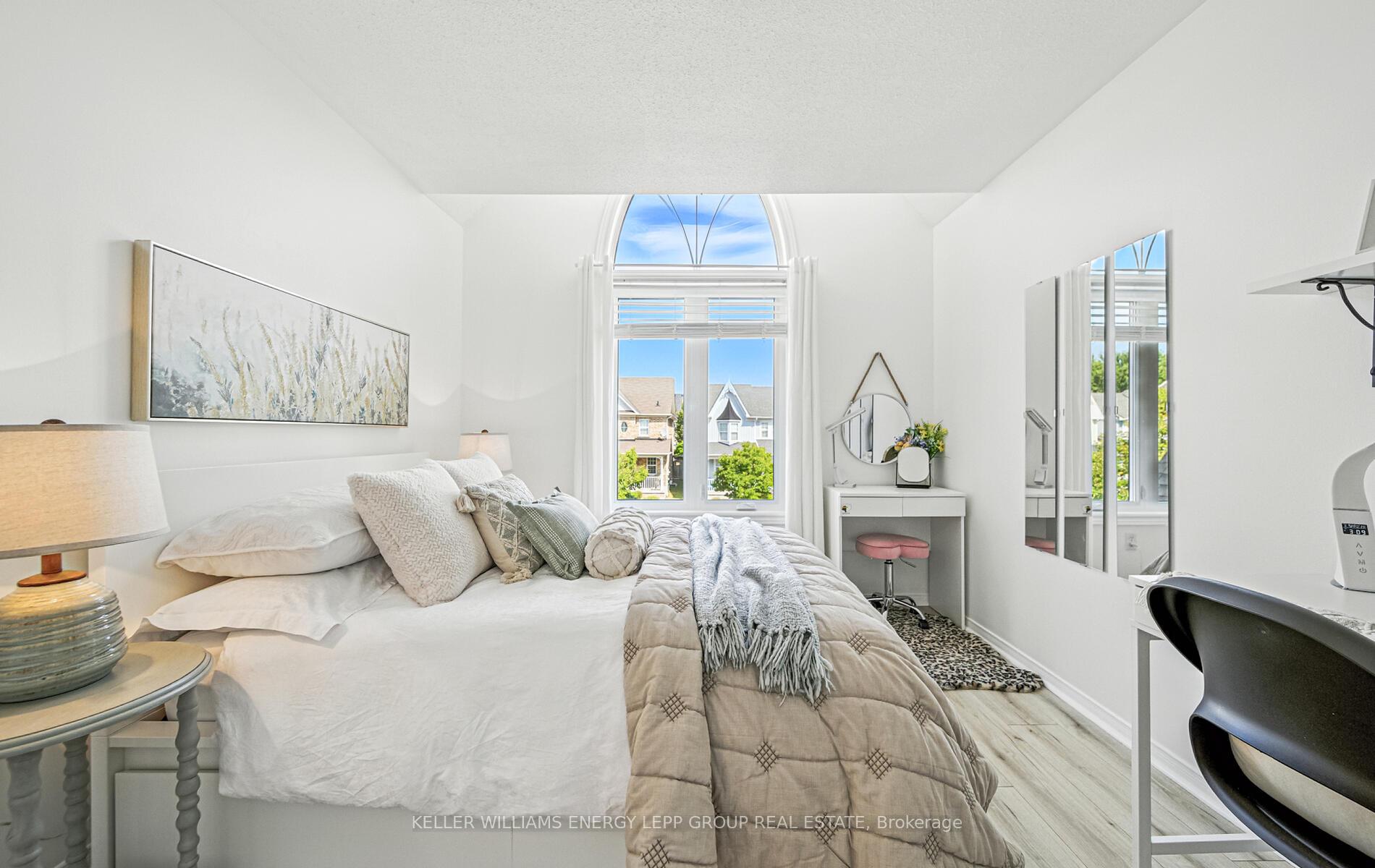 Photo 94 of 17 Beaumaris Crescent, Whitby, Brooklin — HOMEH