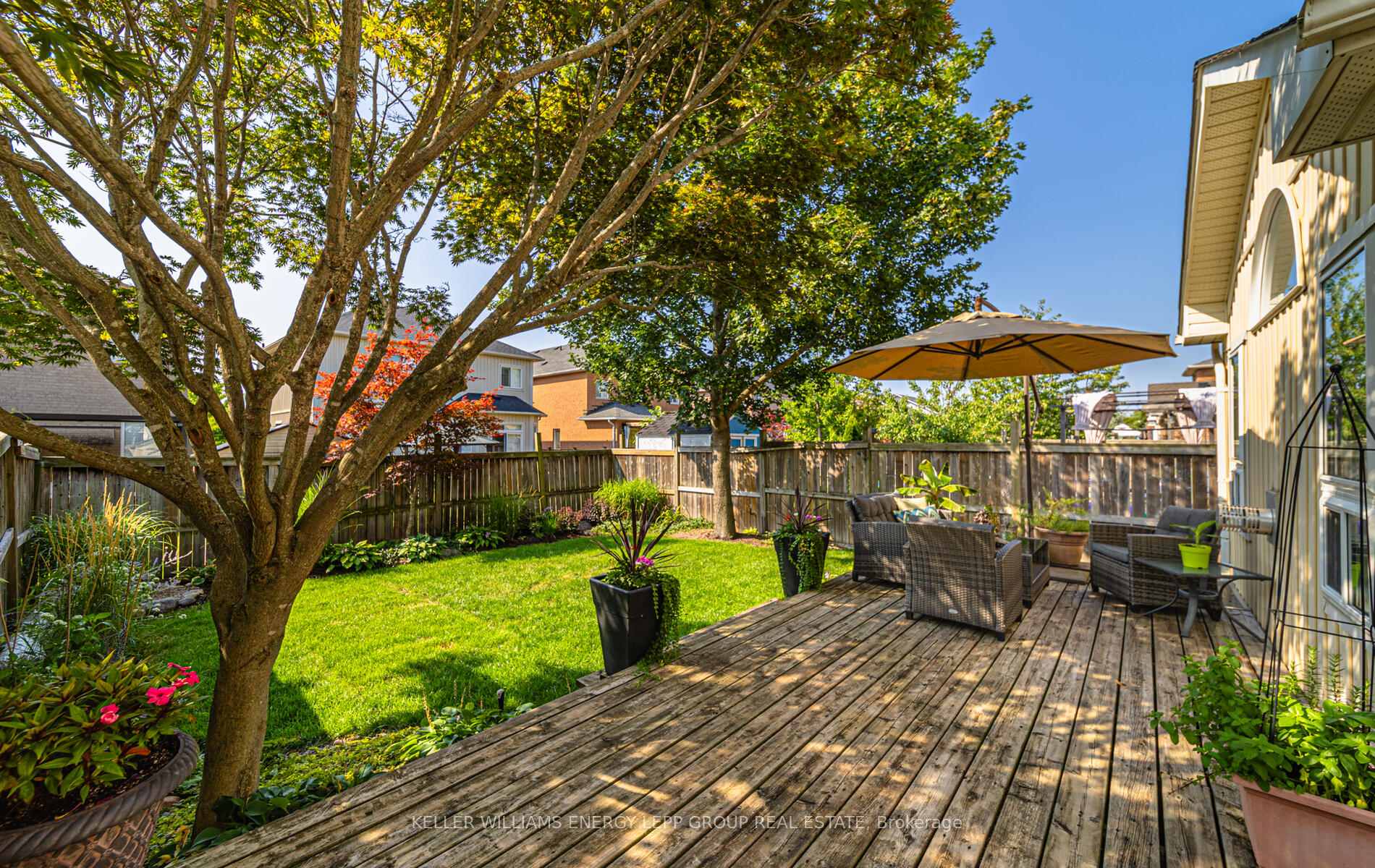 Photo 28 of 17 Beaumaris Crescent, Whitby, Brooklin — HOMEH