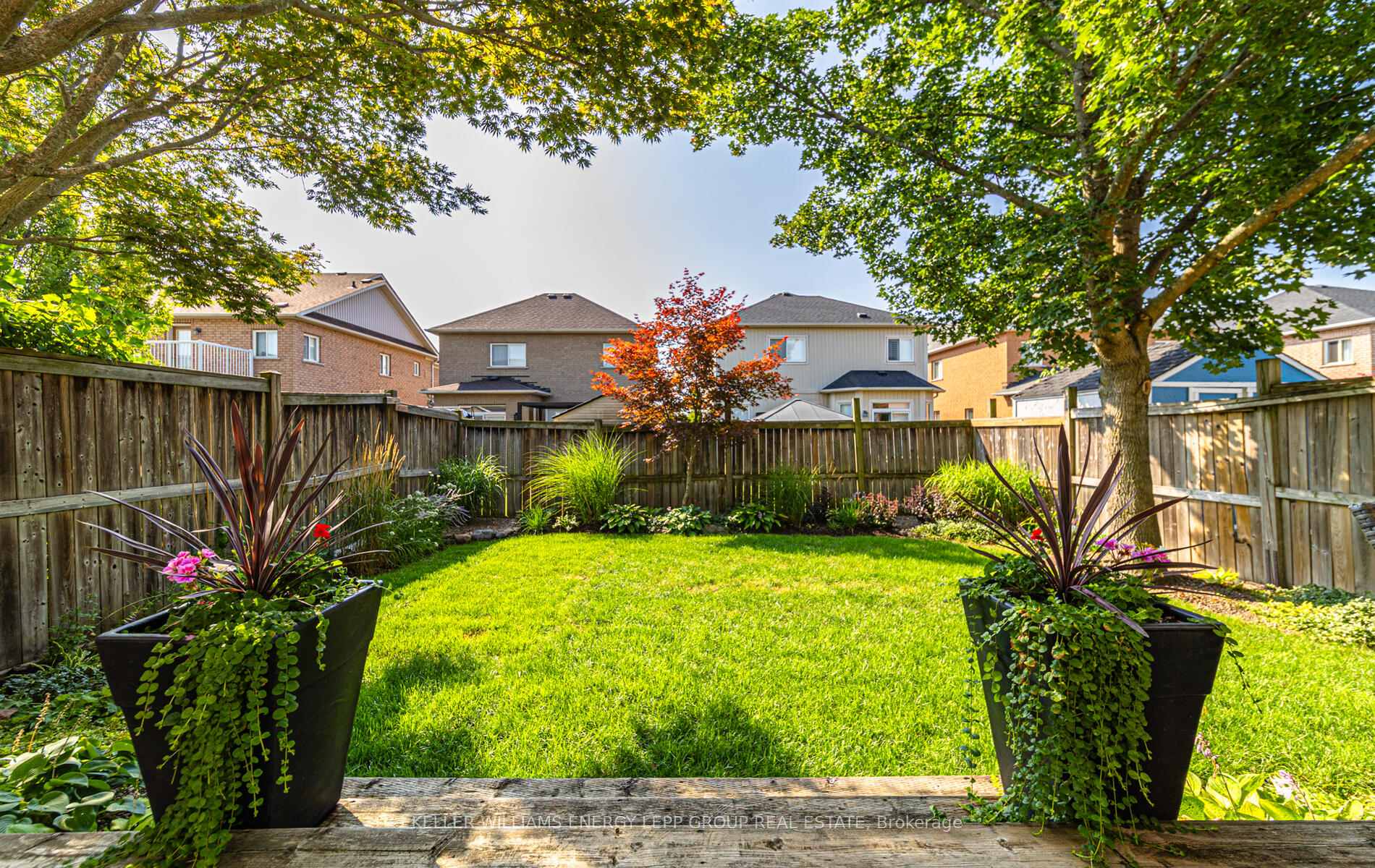 Photo 31 of 17 Beaumaris Crescent, Whitby, Brooklin — HOMEH