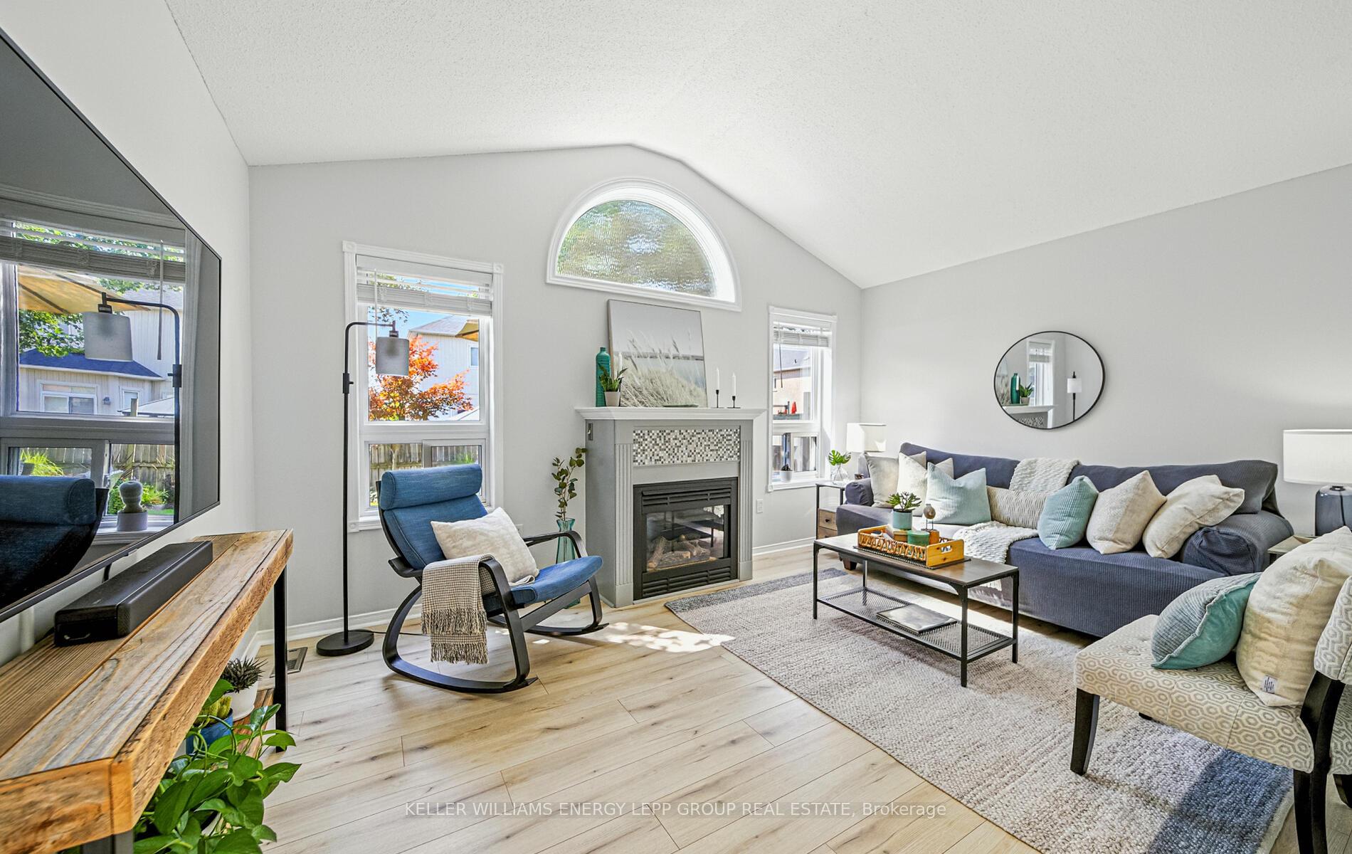 Photo 44 of 17 Beaumaris Crescent, Whitby, Brooklin — HOMEH