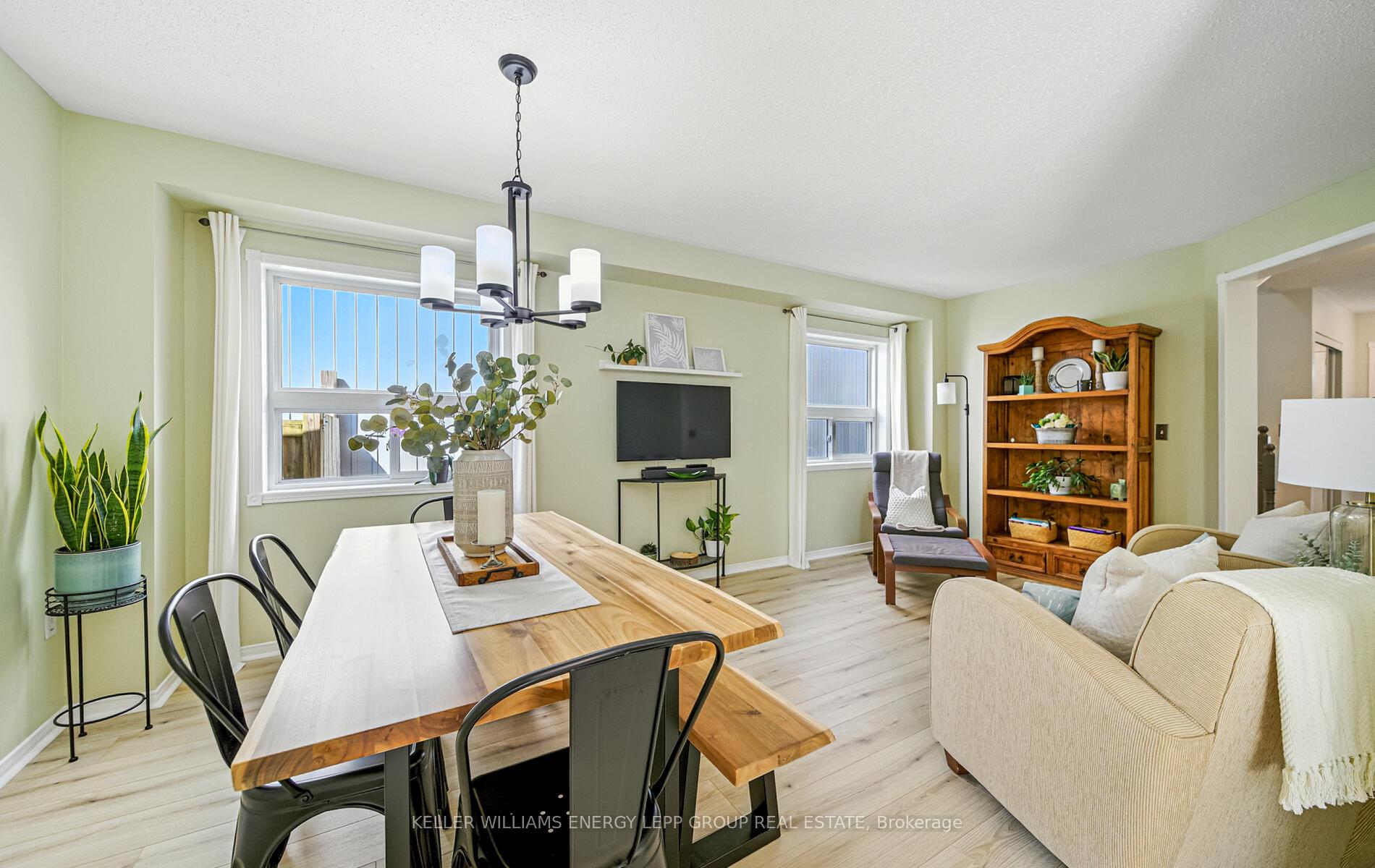 Photo 47 of 17 Beaumaris Crescent, Whitby, Brooklin — HOMEH