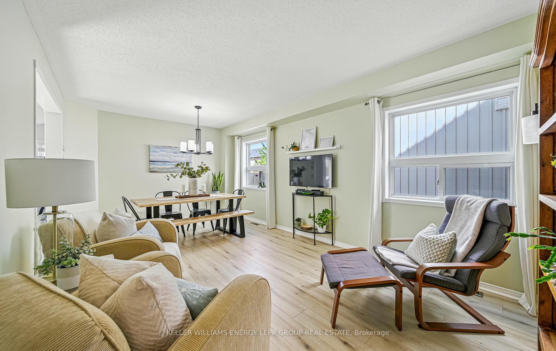 Photo 52 of 17 Beaumaris Crescent, Whitby, Brooklin — HOMEH