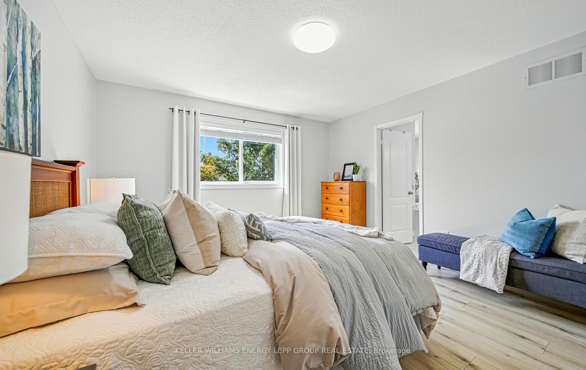 Photo 58 of 17 Beaumaris Crescent, Whitby, Brooklin — HOMEH