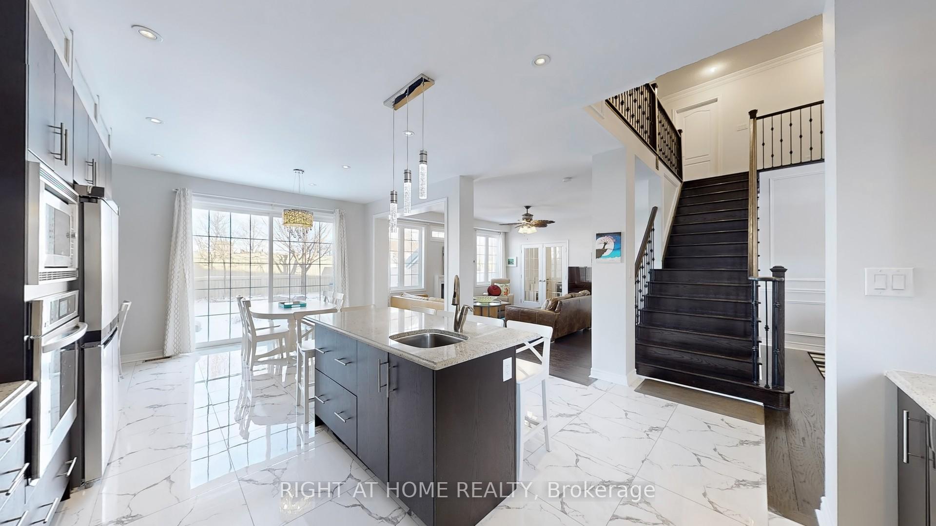 Photo 11 of 59 Gillings Street, Markham, Victoria Square — HOMEH
