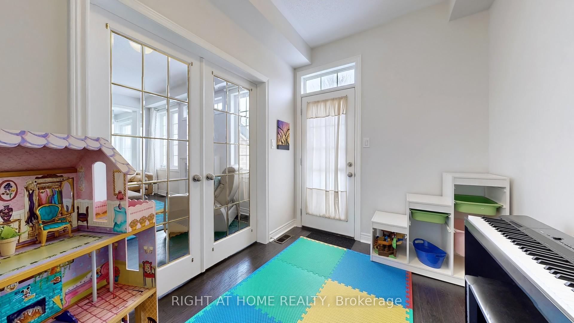 Photo 15 of 59 Gillings Street, Markham, Victoria Square — HOMEH