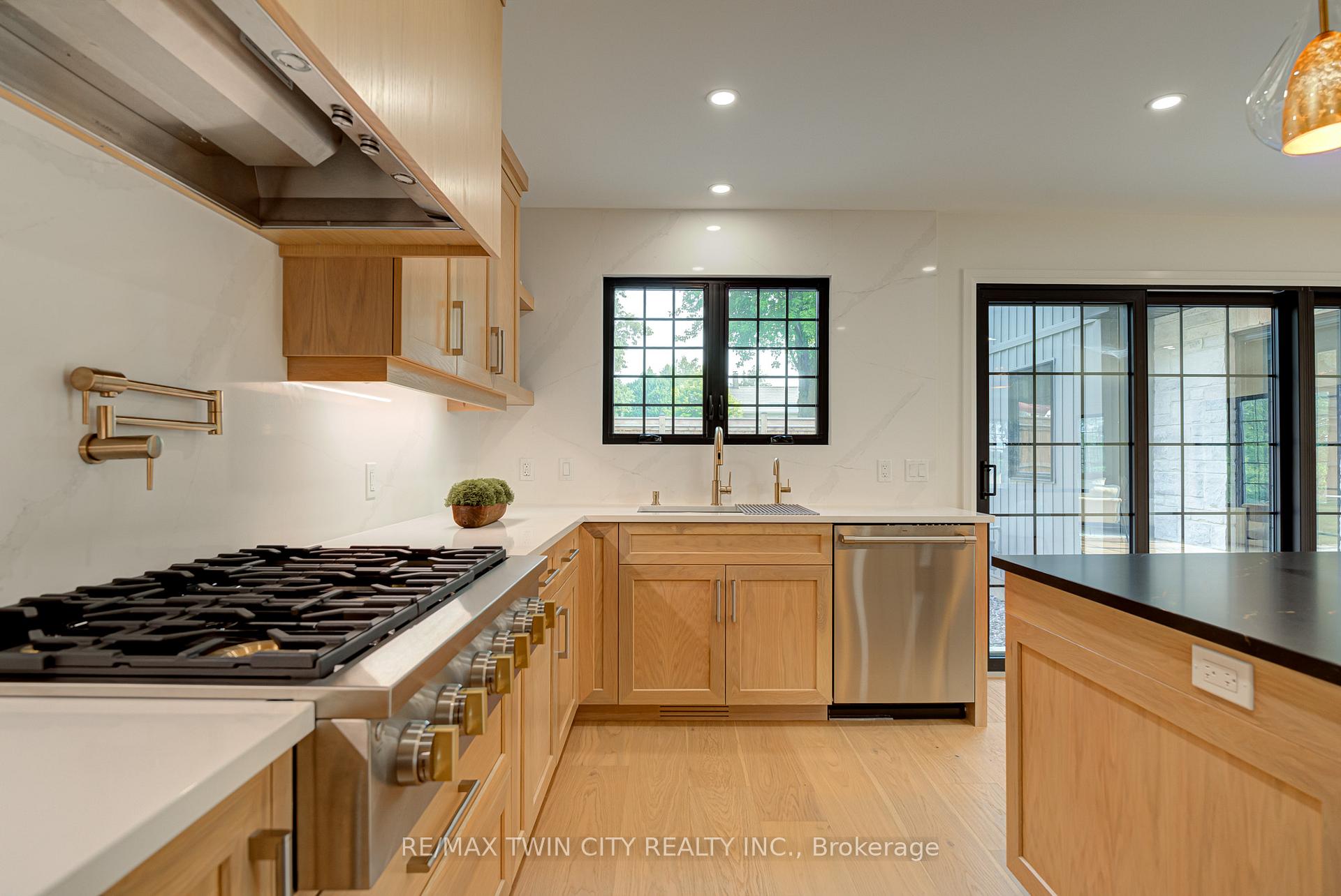 Photo 13 of 18 Northside Drive, Woolwich — HOMEH