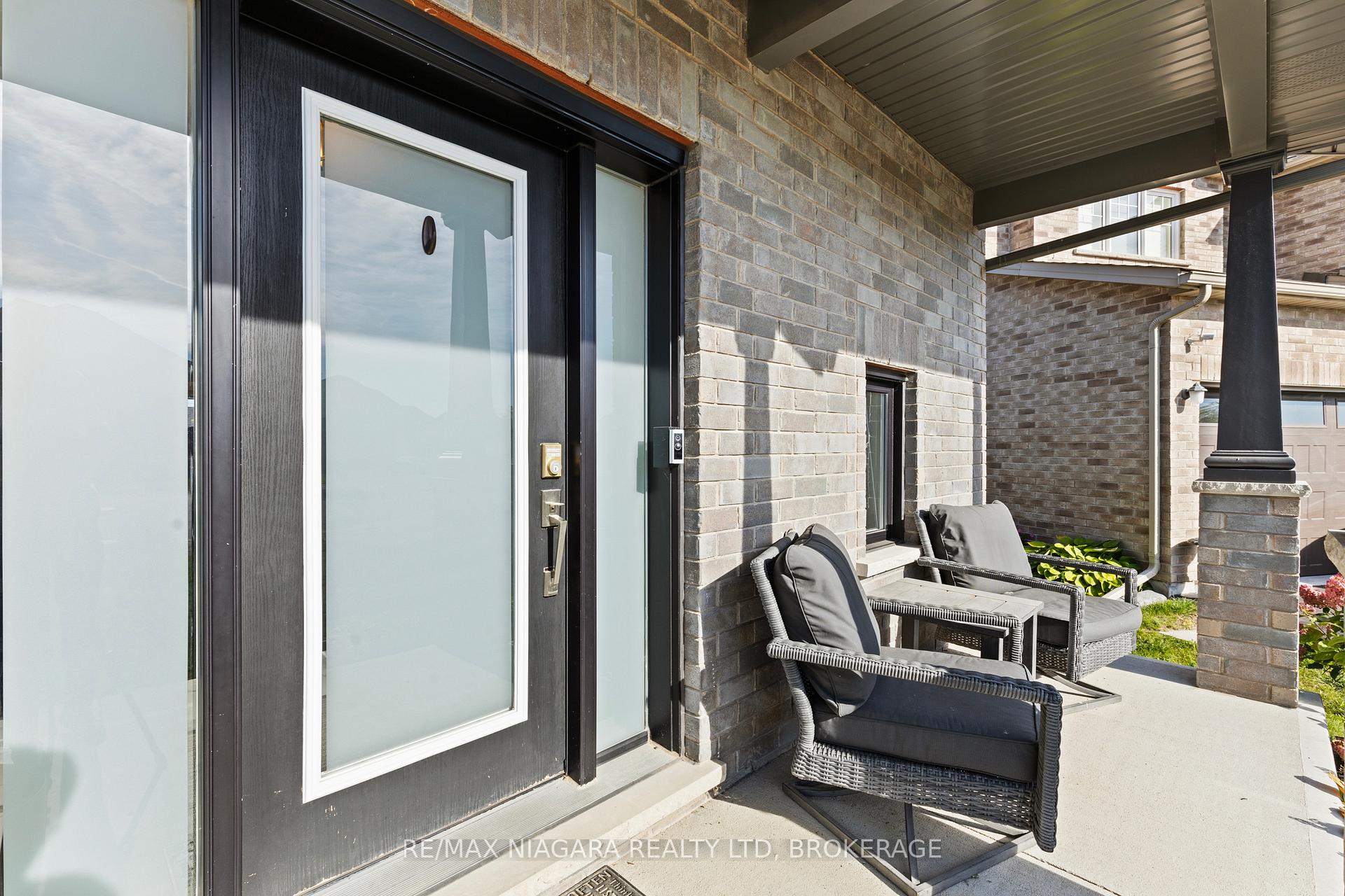 Photo 5 of 55 Spruce Crescent, Welland, Coyle Creek — HOMEH