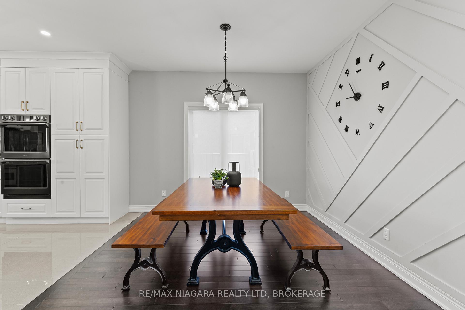 Photo 9 of 55 Spruce Crescent, Welland, Coyle Creek — HOMEH