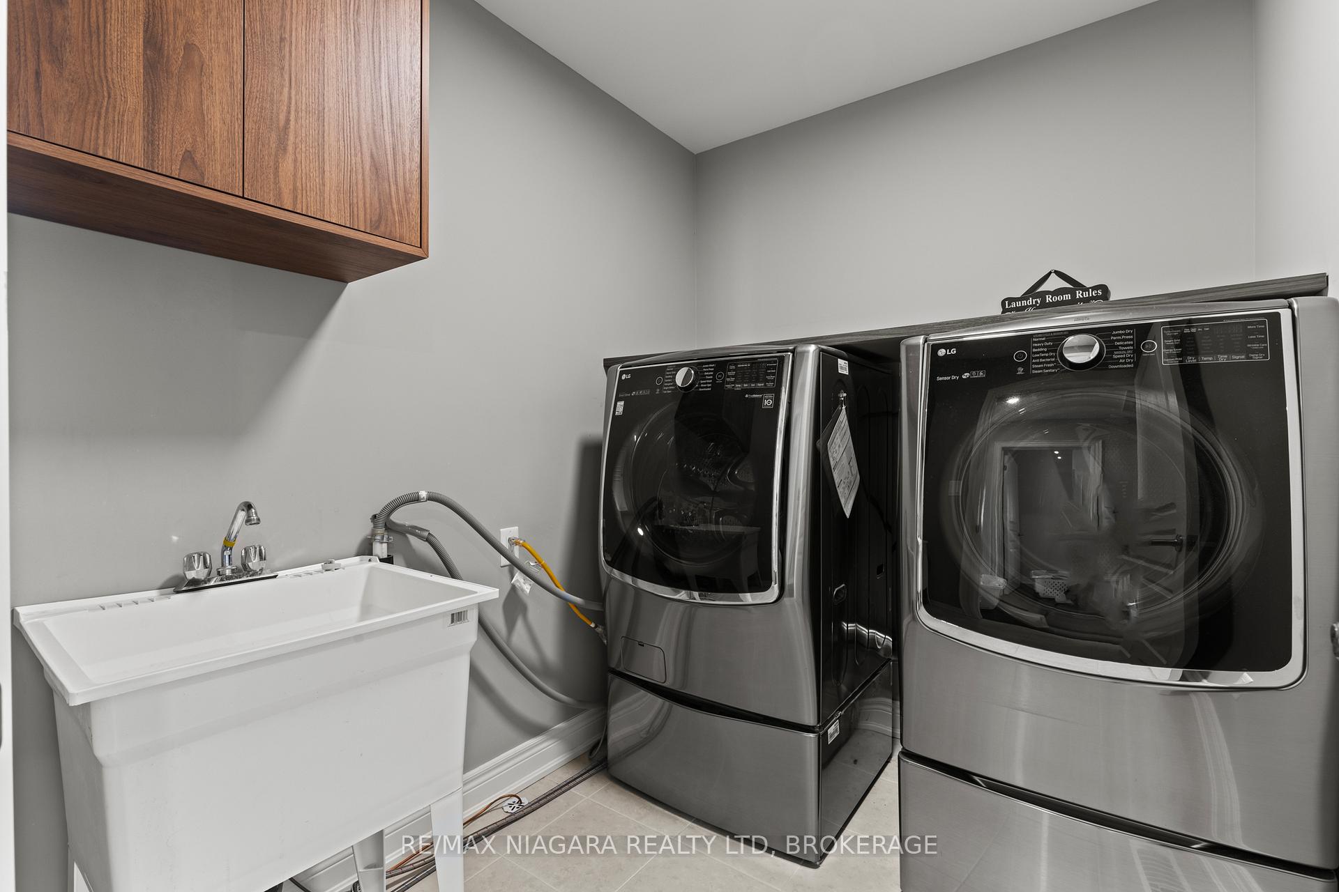 Photo 30 of 55 Spruce Crescent, Welland, Coyle Creek — HOMEH