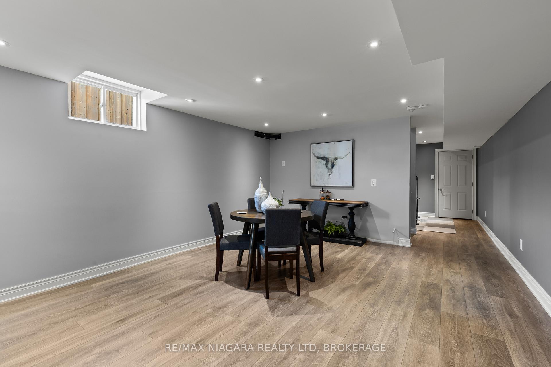 Photo 32 of 55 Spruce Crescent, Welland, Coyle Creek — HOMEH