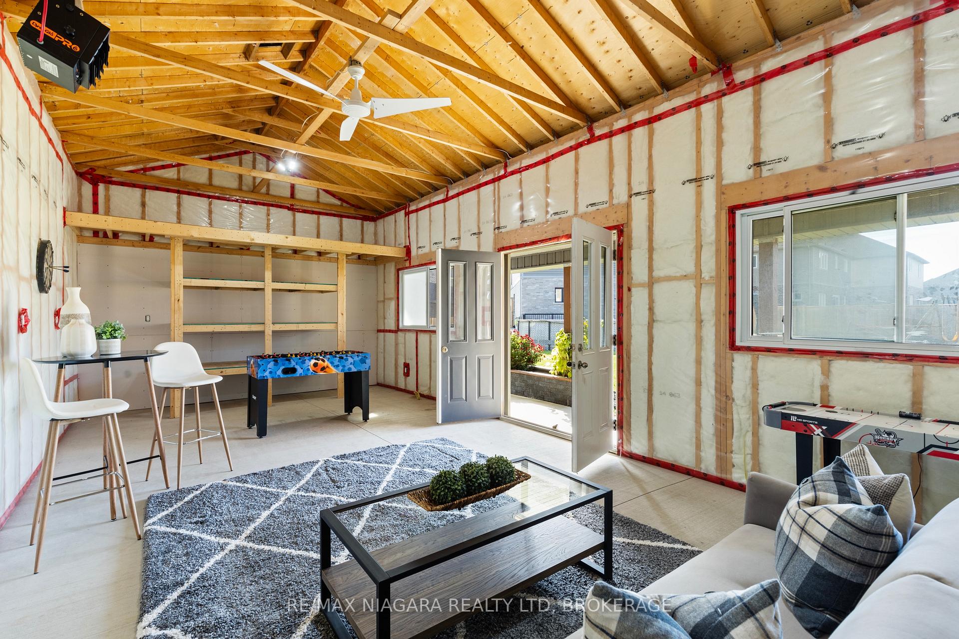 Photo 45 of 55 Spruce Crescent, Welland, Coyle Creek — HOMEH