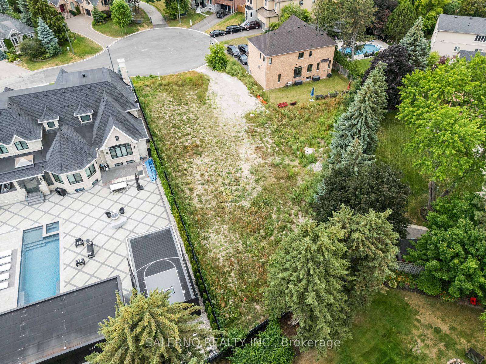 Photo 11 of 76 Whisper Lane, Vaughan, Kleinburg — HOMEH