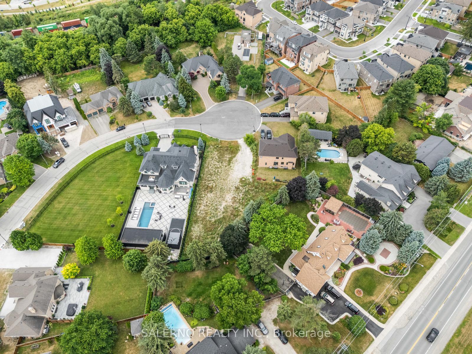 Photo 13 of 76 Whisper Lane, Vaughan, Kleinburg — HOMEH