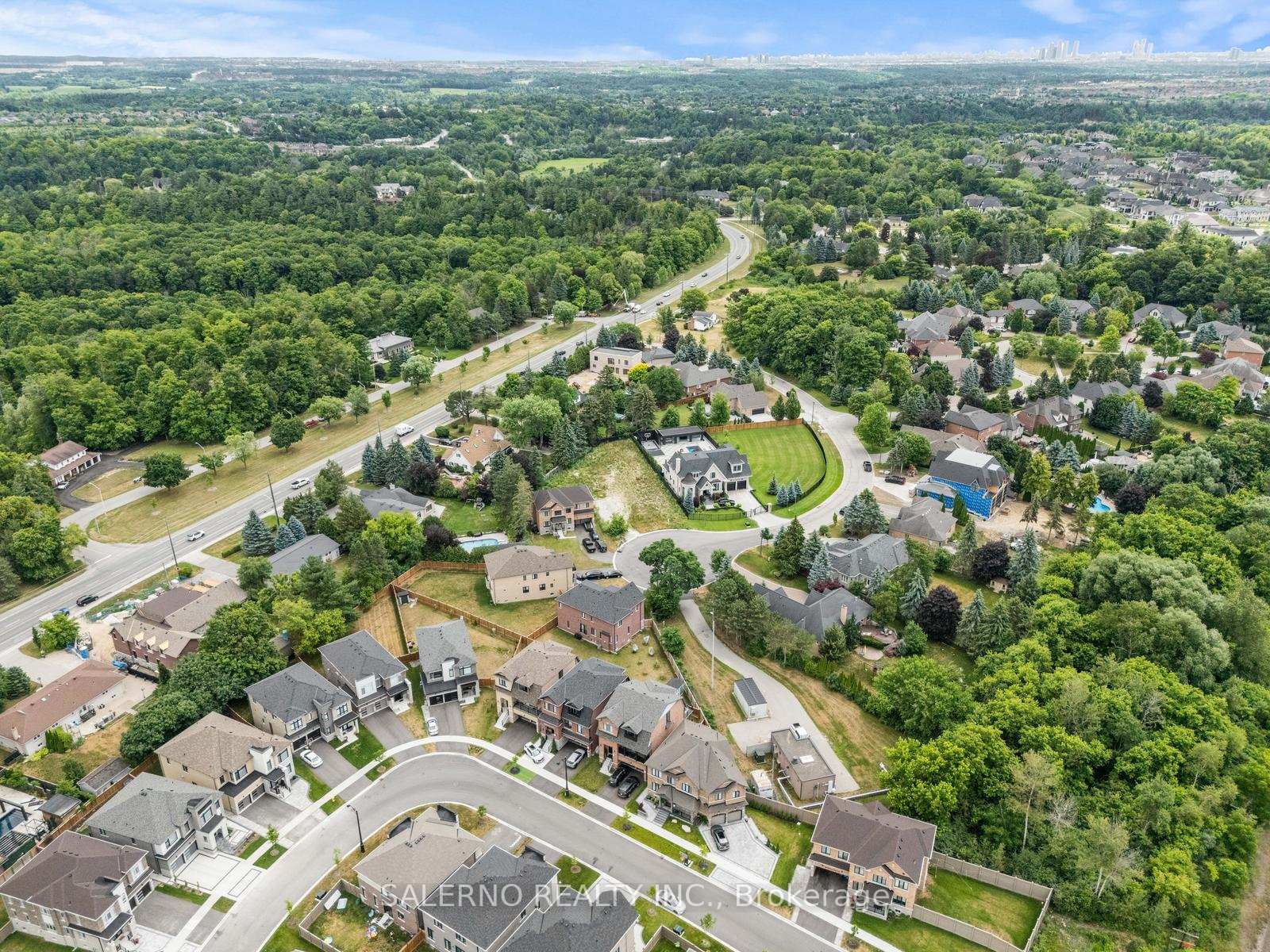 Photo 18 of 76 Whisper Lane, Vaughan, Kleinburg — HOMEH