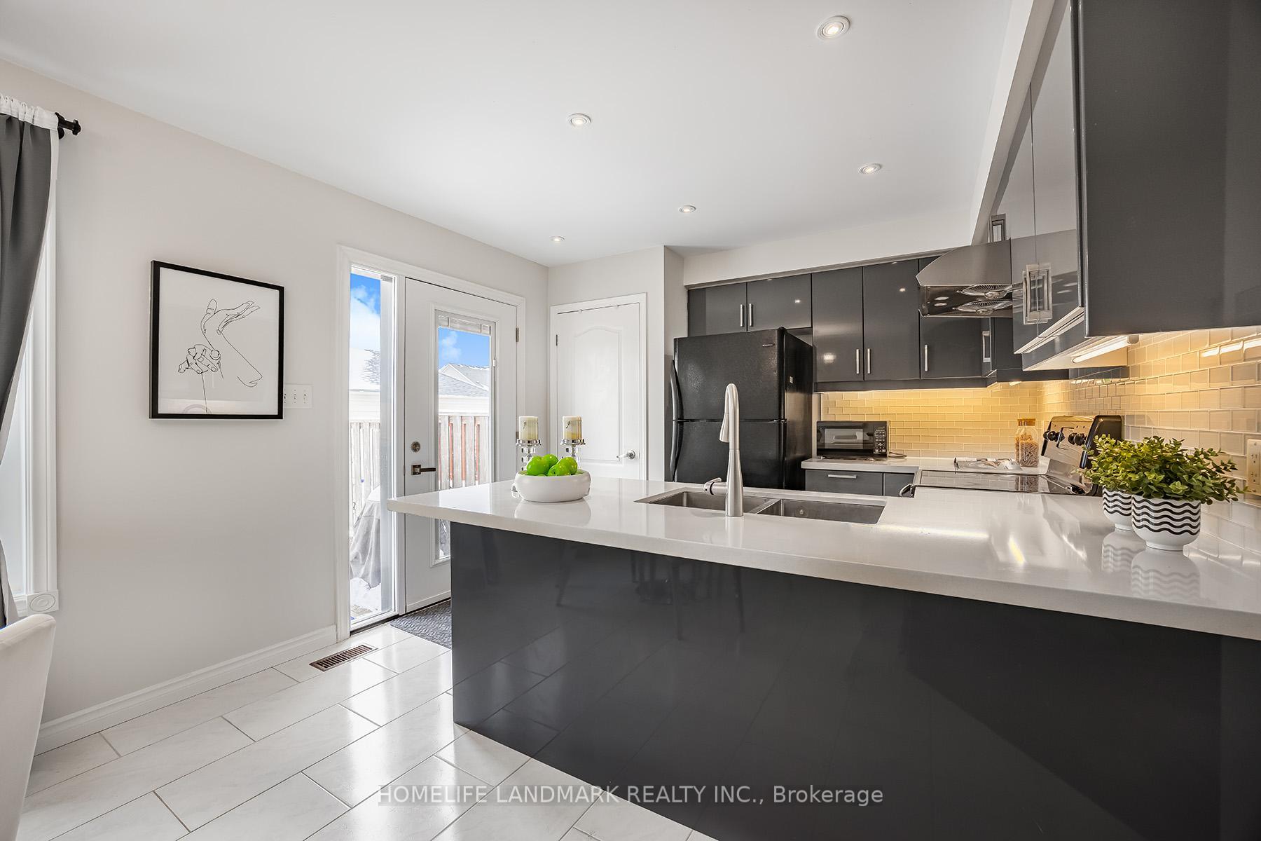 Photo 18 of 16 Lappe Avenue, Markham, Cornell — HOMEH