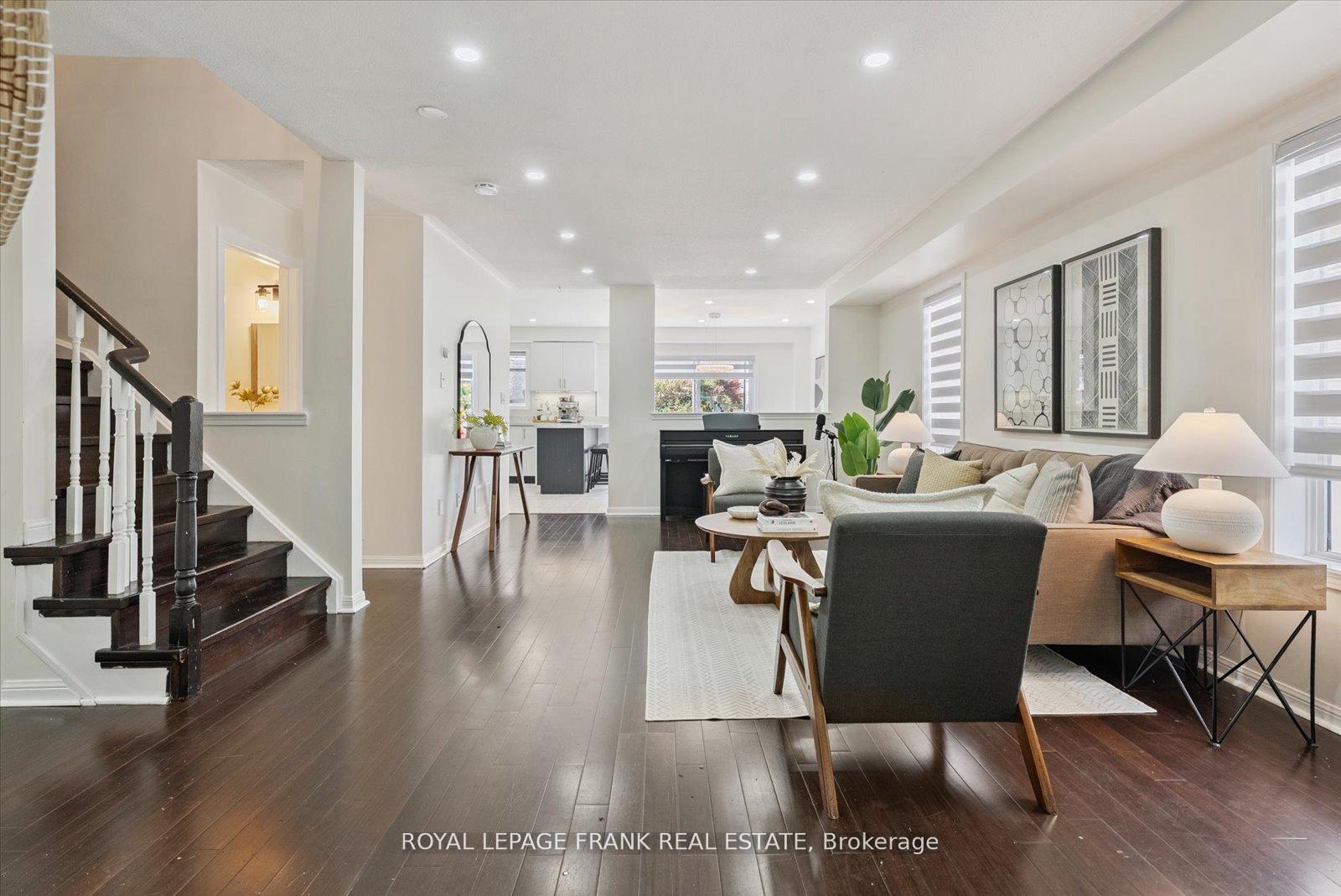 Photo 3 of 20 Regatta Crescent, Whitby, Port Whitby — HOMEH