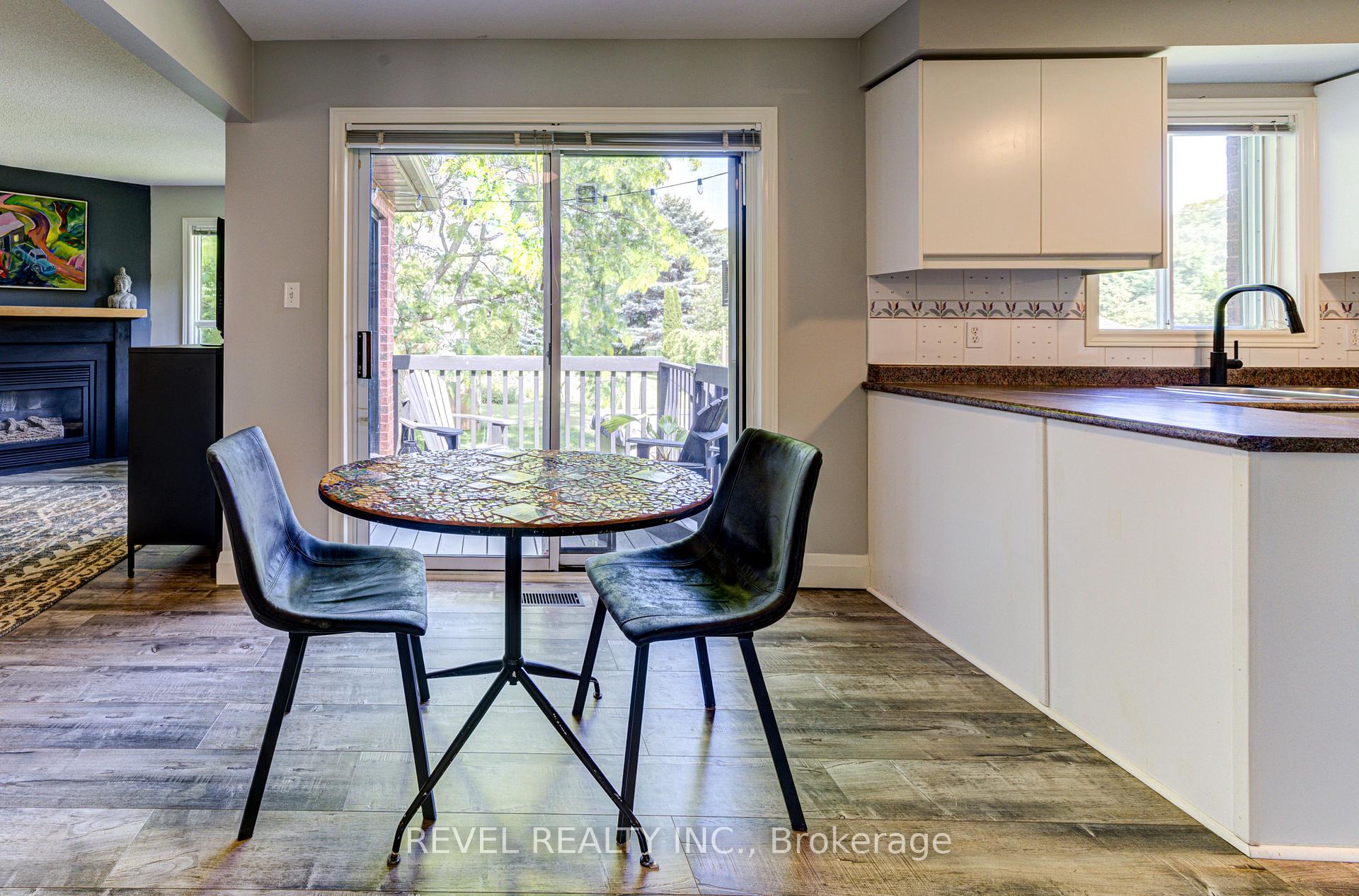 Photo 13 of 141 Wasaga Sands Drive E, Wasaga Beach — HOMEH