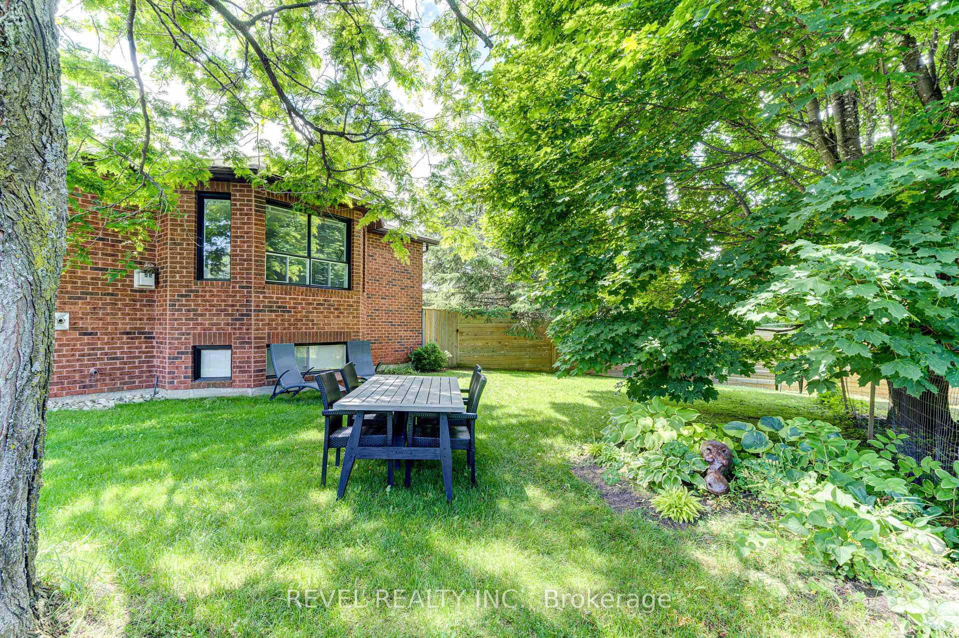 Photo 42 of 141 Wasaga Sands Drive E, Wasaga Beach — HOMEH