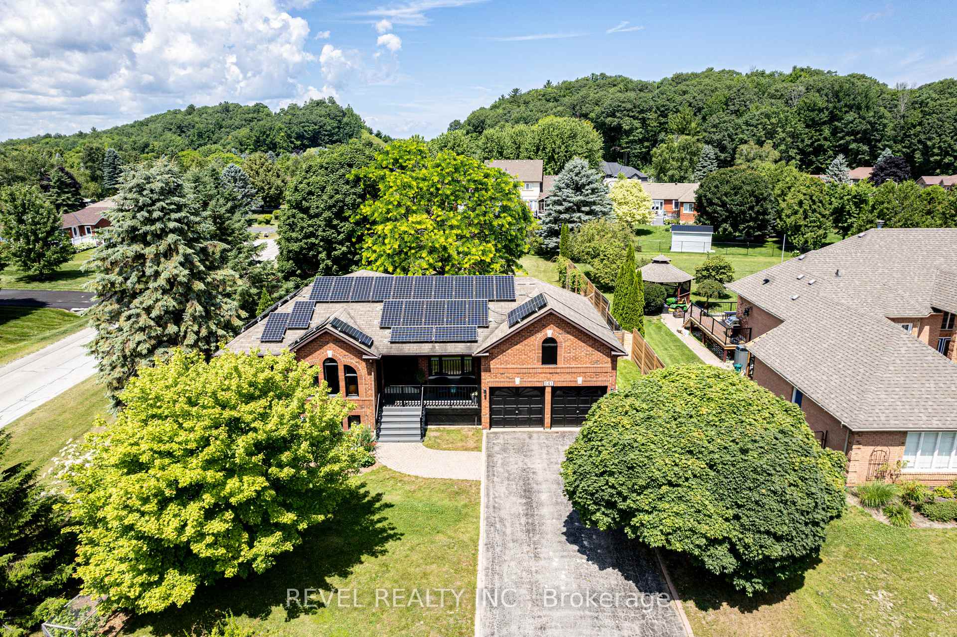 Photo 45 of 141 Wasaga Sands Drive E, Wasaga Beach — HOMEH