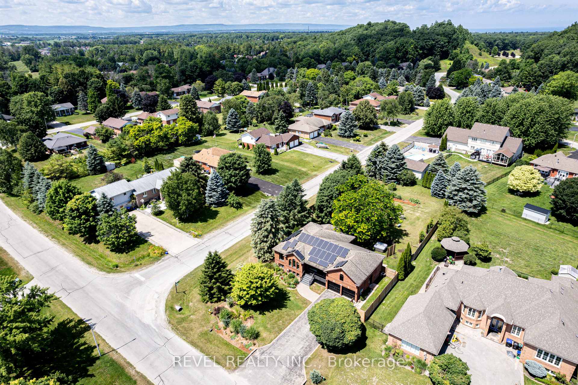 Photo 46 of 141 Wasaga Sands Drive E, Wasaga Beach — HOMEH