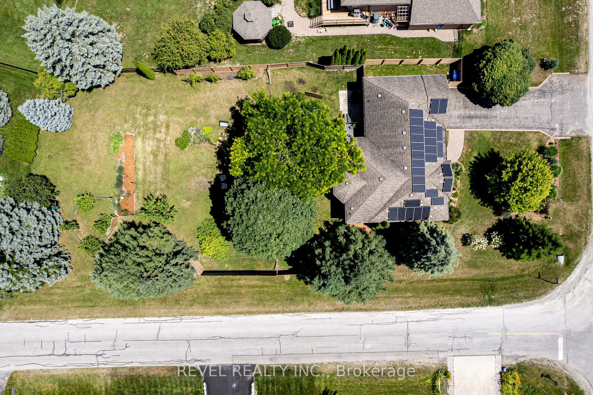 Photo 48 of 141 Wasaga Sands Drive E, Wasaga Beach — HOMEH