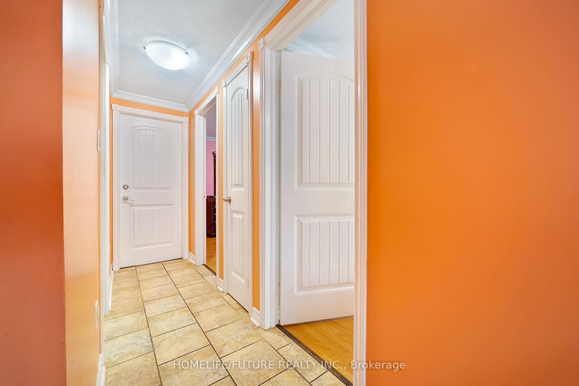 Photo 16 of 54 Ducatel Crescent, Ajax, Central — HOMEH