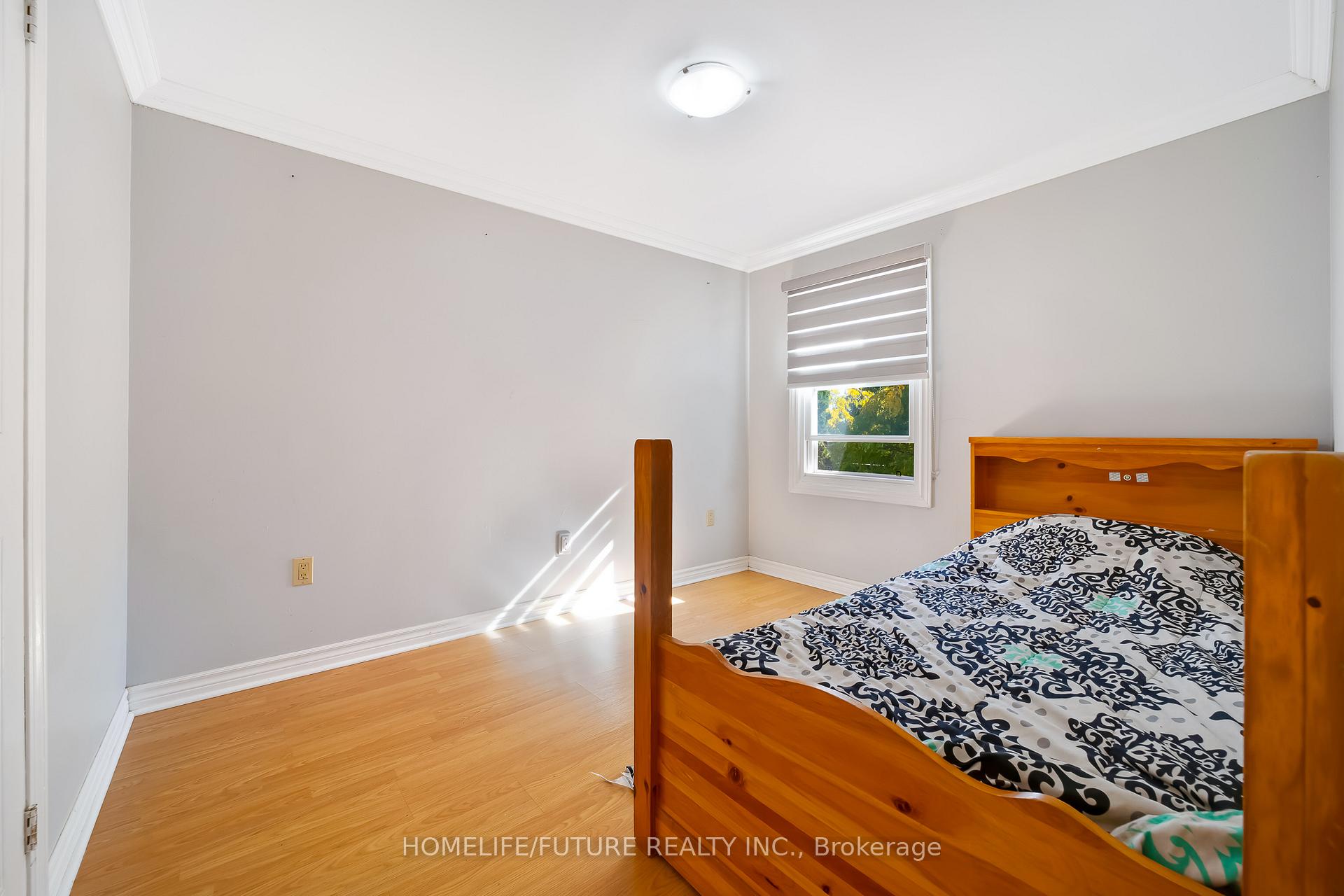 Photo 17 of 54 Ducatel Crescent, Ajax, Central — HOMEH