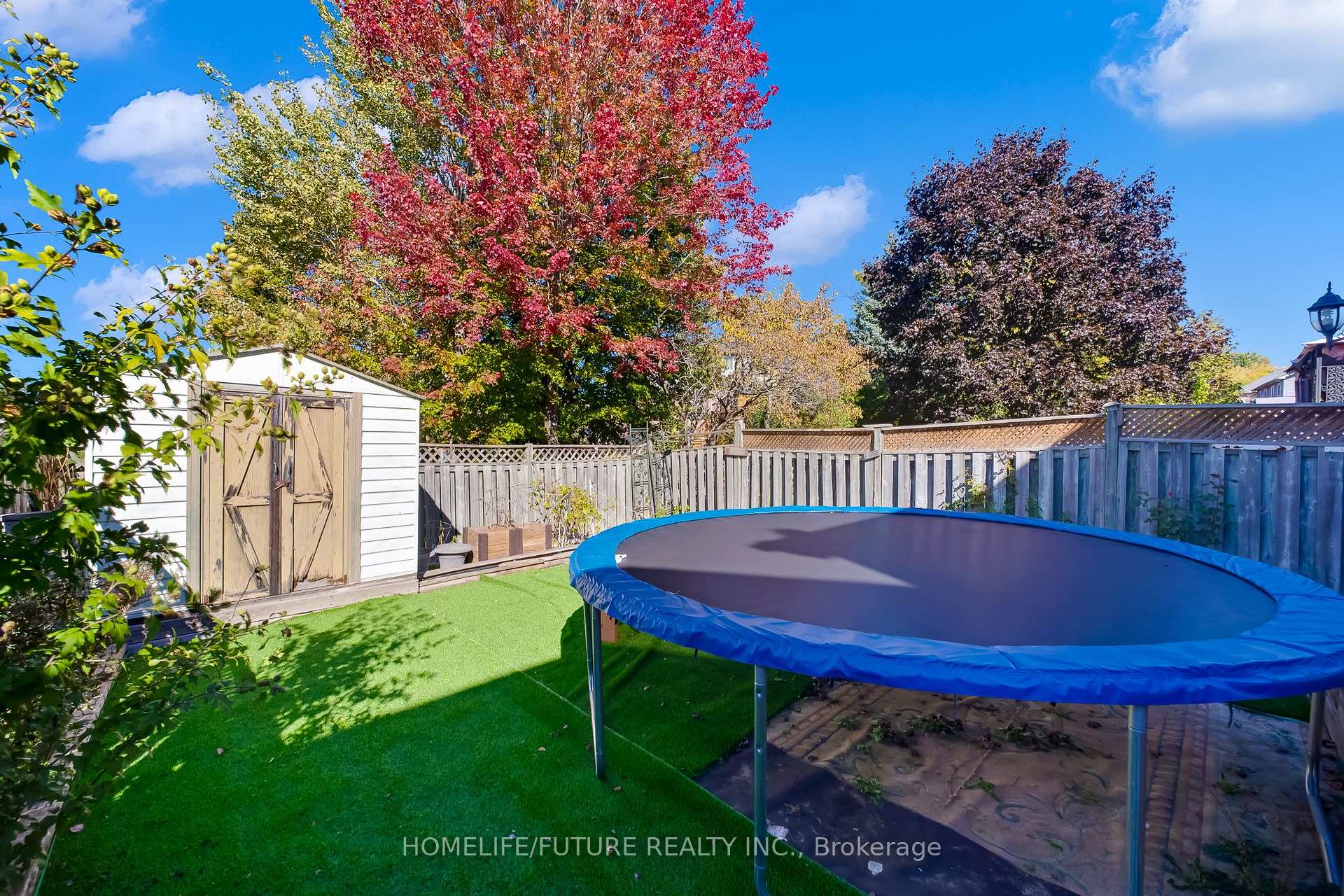 Photo 35 of 54 Ducatel Crescent, Ajax, Central — HOMEH
