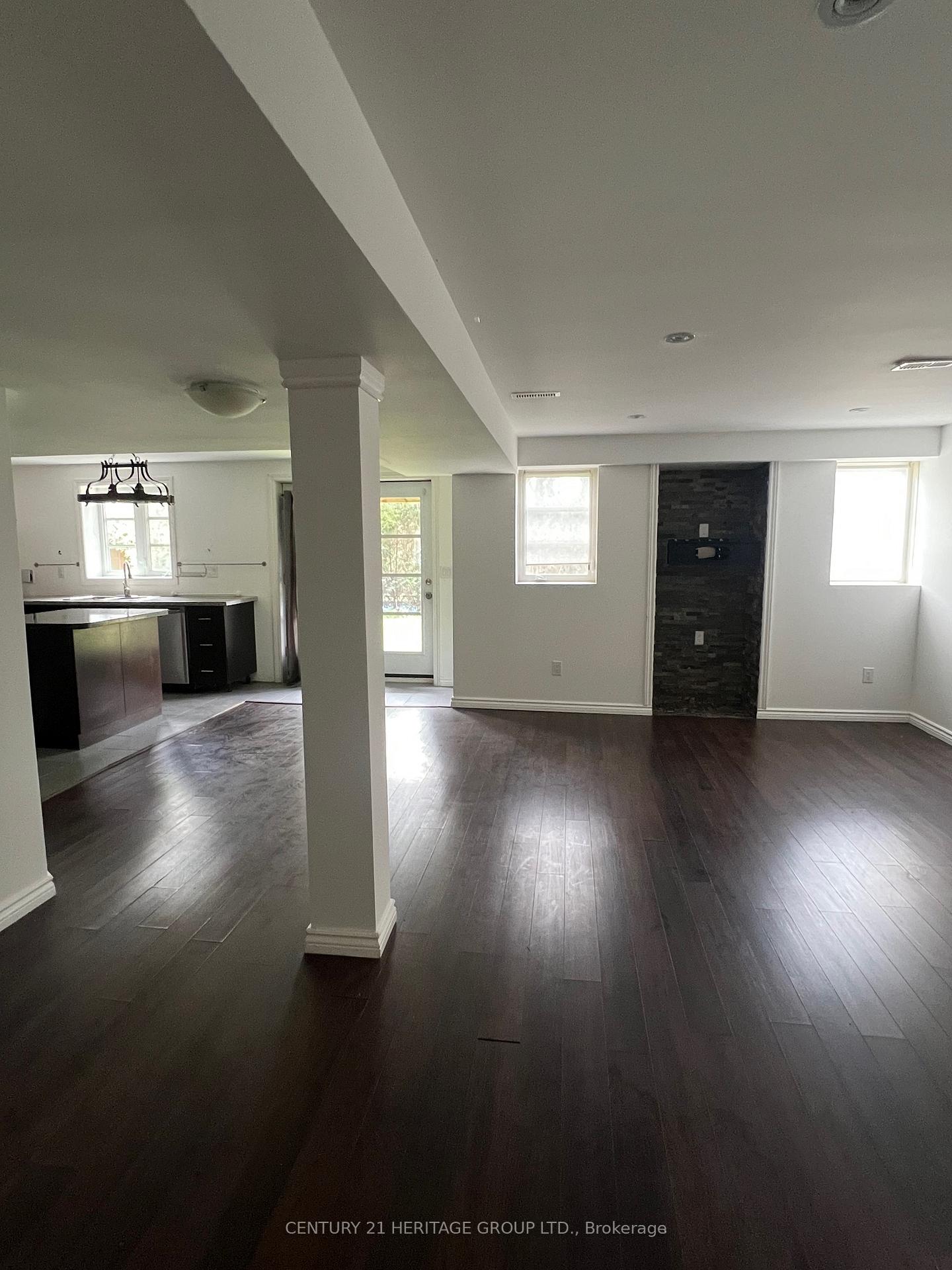 Photo 2 of 558 Ilan Ramon Boulevard, Vaughan, Patterson — HOMEH