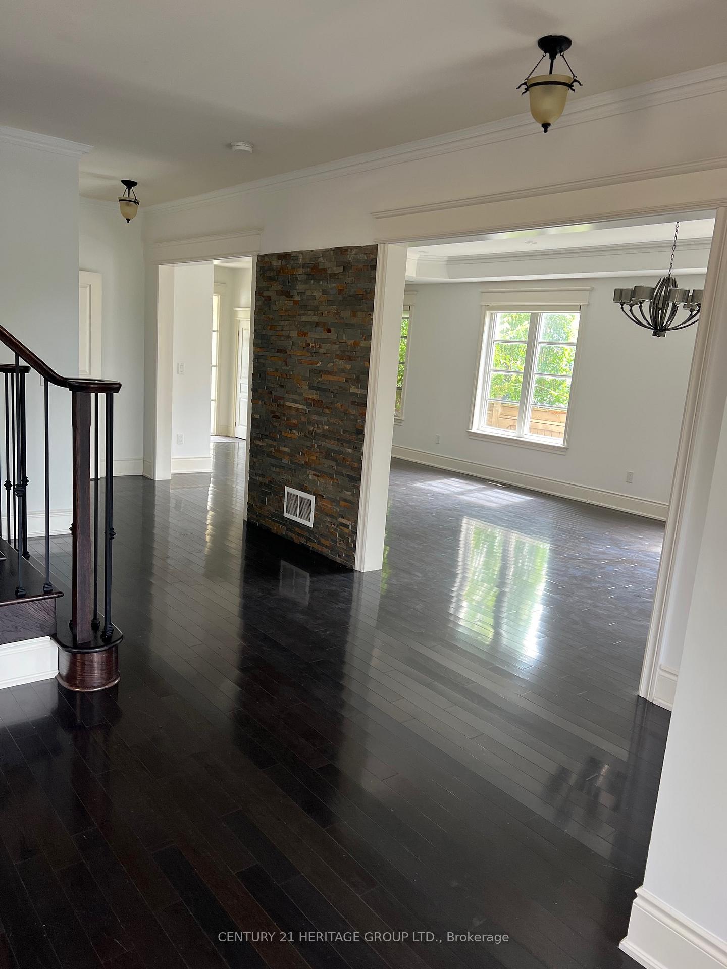 Photo 7 of 558 Ilan Ramon Boulevard, Vaughan, Patterson — HOMEH