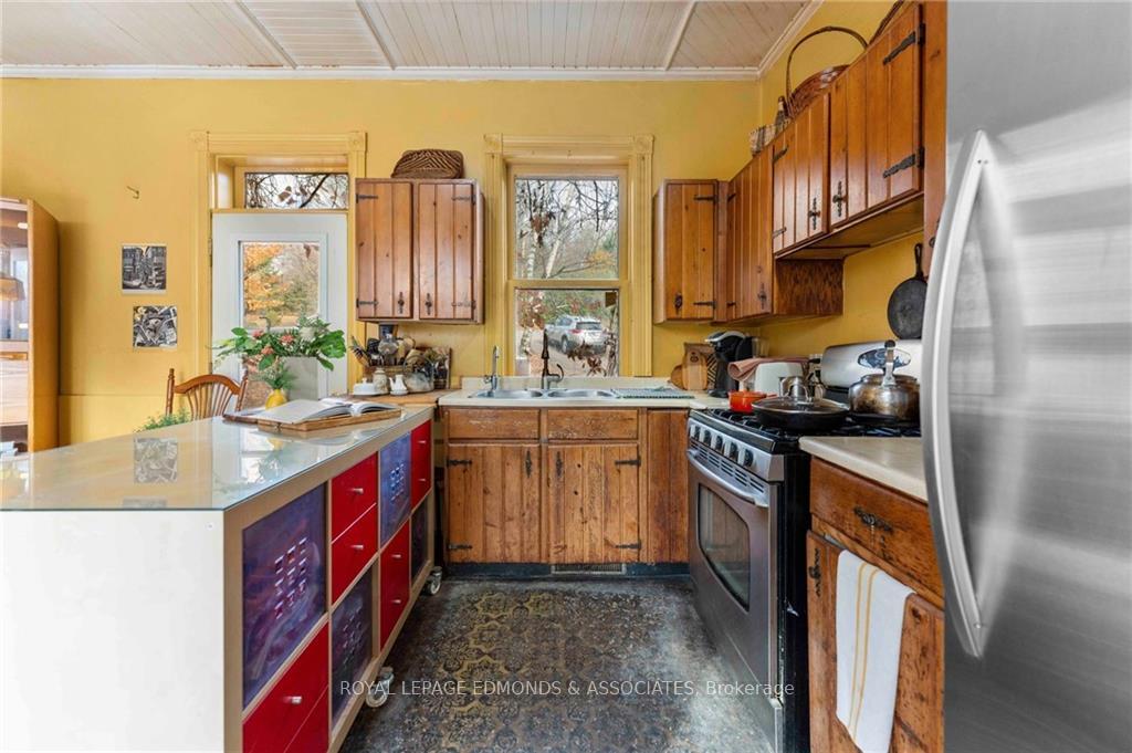 Photo 5 of 165 Bonnechere Street E, Bonnechere Valley, Eganville/Bonnechere Twp — HOMEH