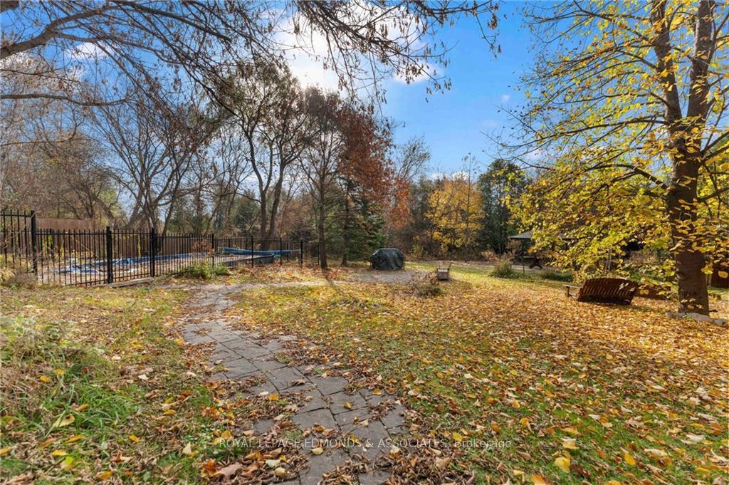 Photo 23 of 165 Bonnechere Street E, Bonnechere Valley, Eganville/Bonnechere Twp — HOMEH