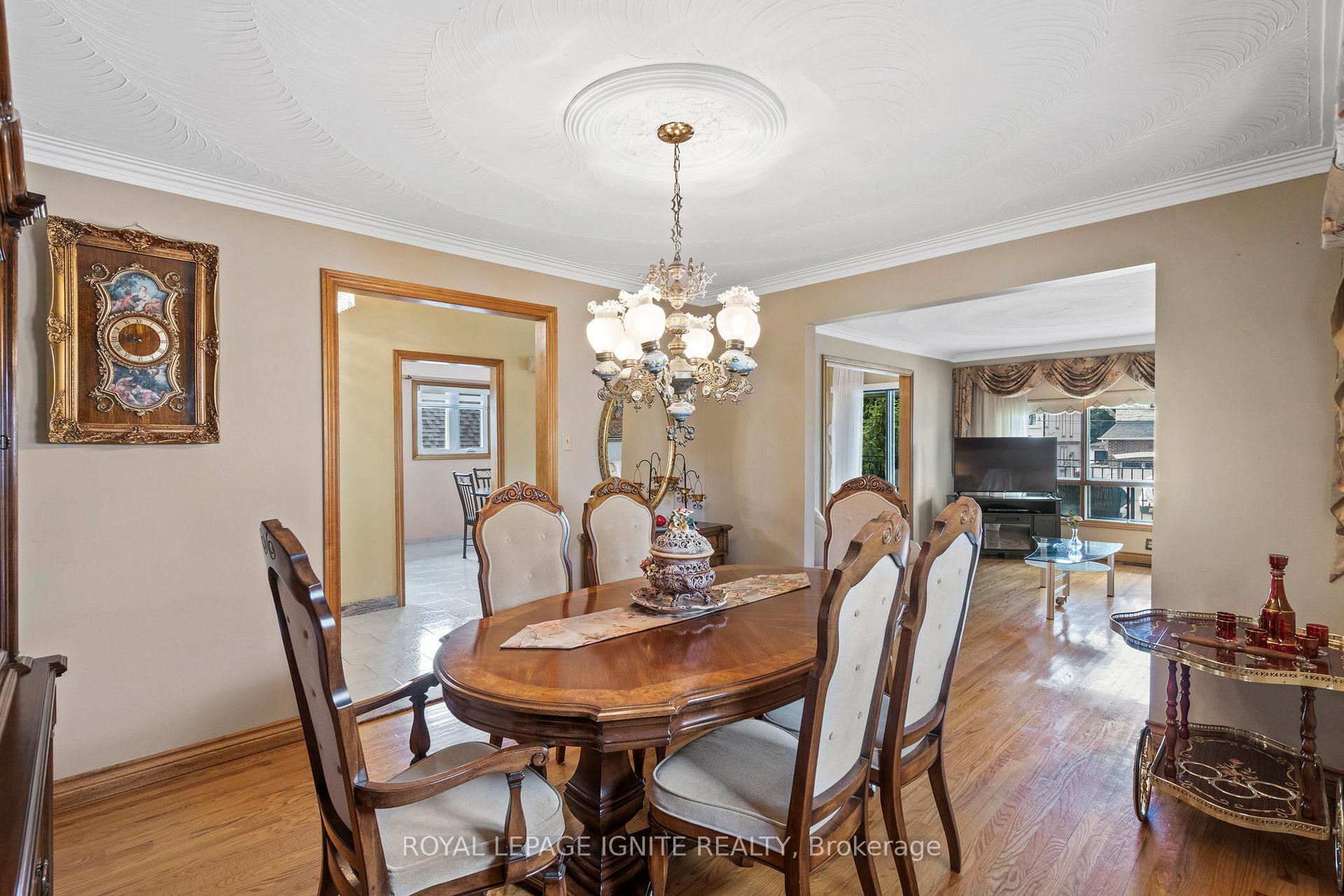 Photo 13 of 29 Ellerby Square N, Vaughan, West Woodbridge — HOMEH
