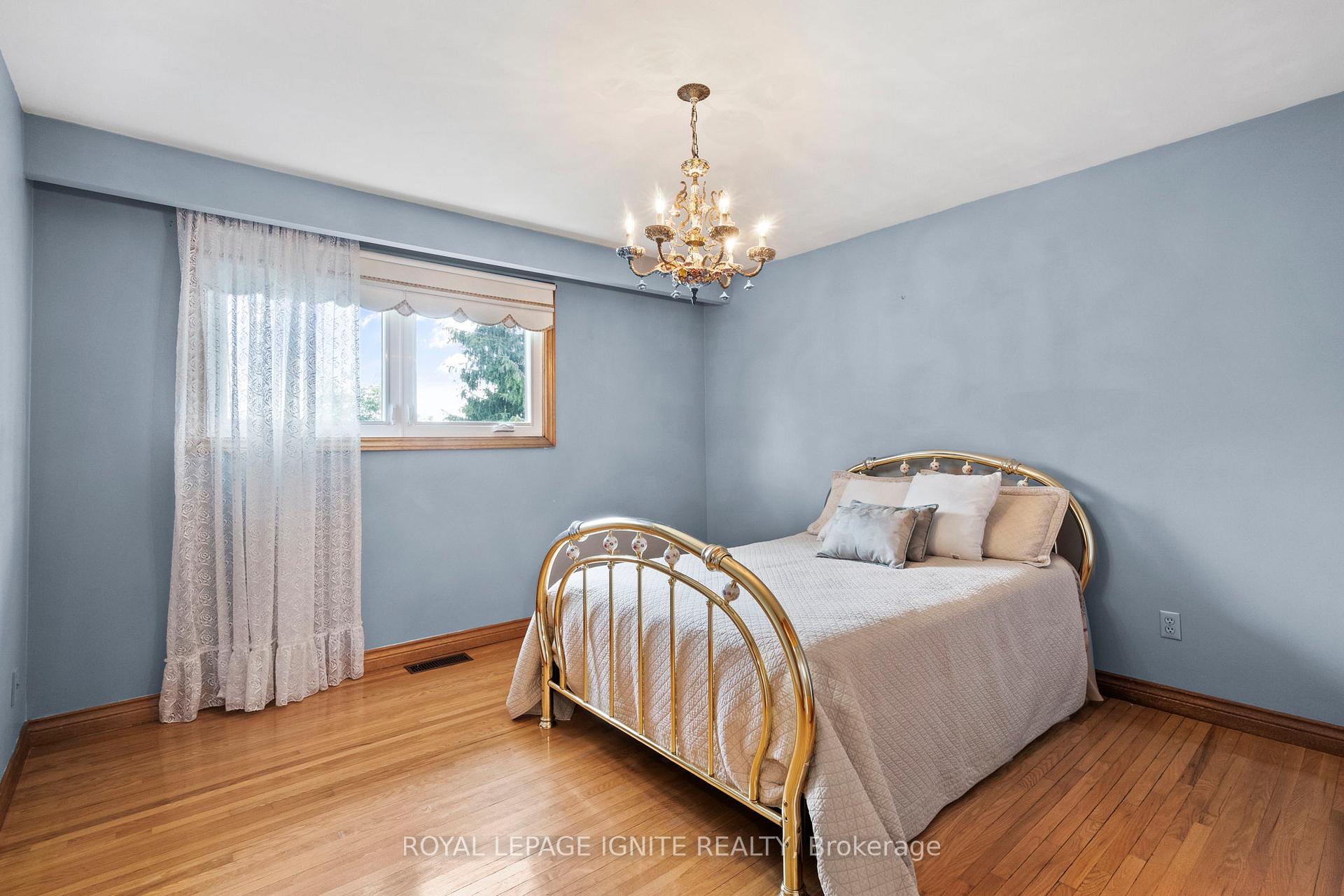 Photo 20 of 29 Ellerby Square N, Vaughan, West Woodbridge — HOMEH