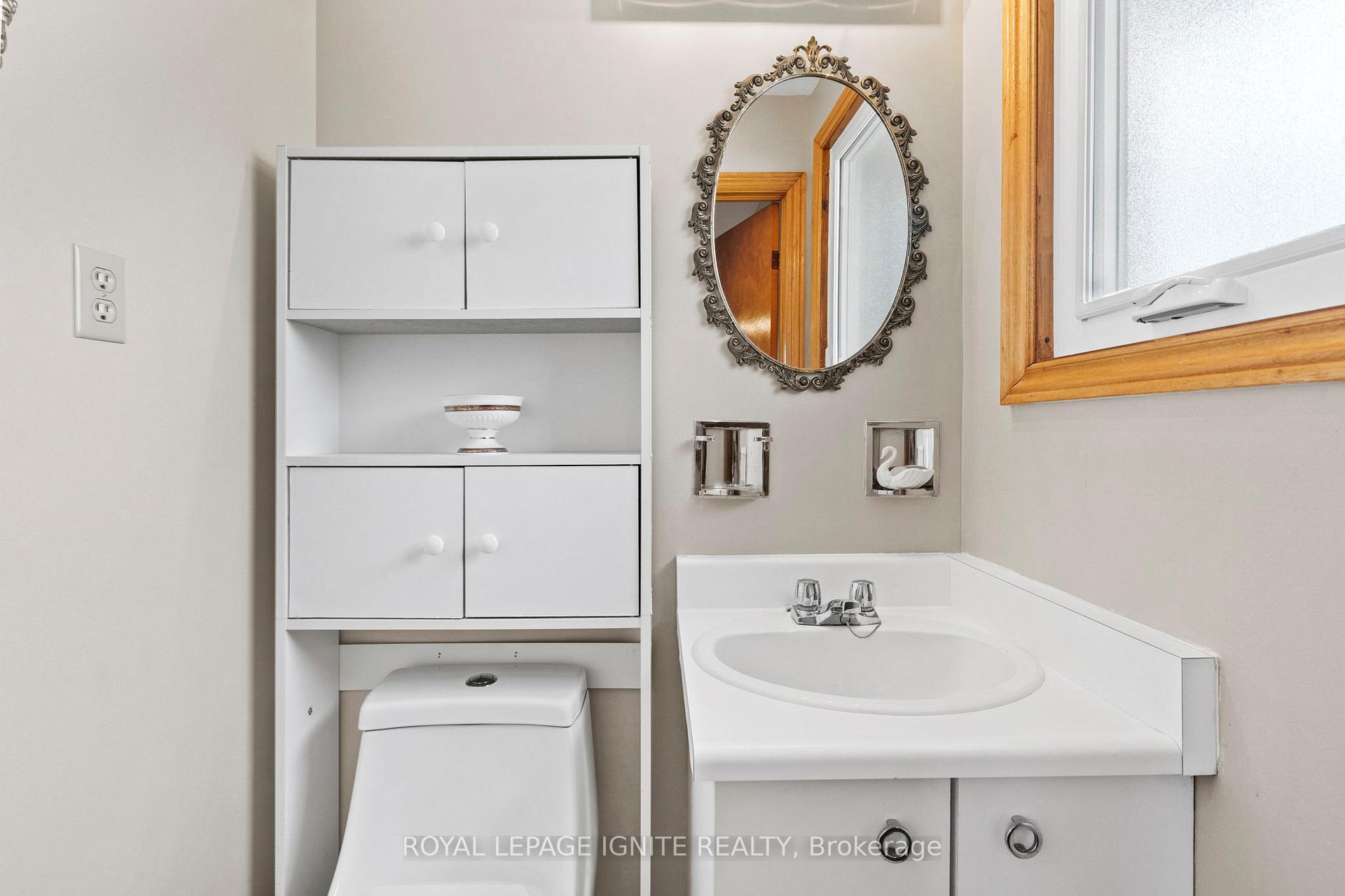 Photo 23 of 29 Ellerby Square N, Vaughan, West Woodbridge — HOMEH