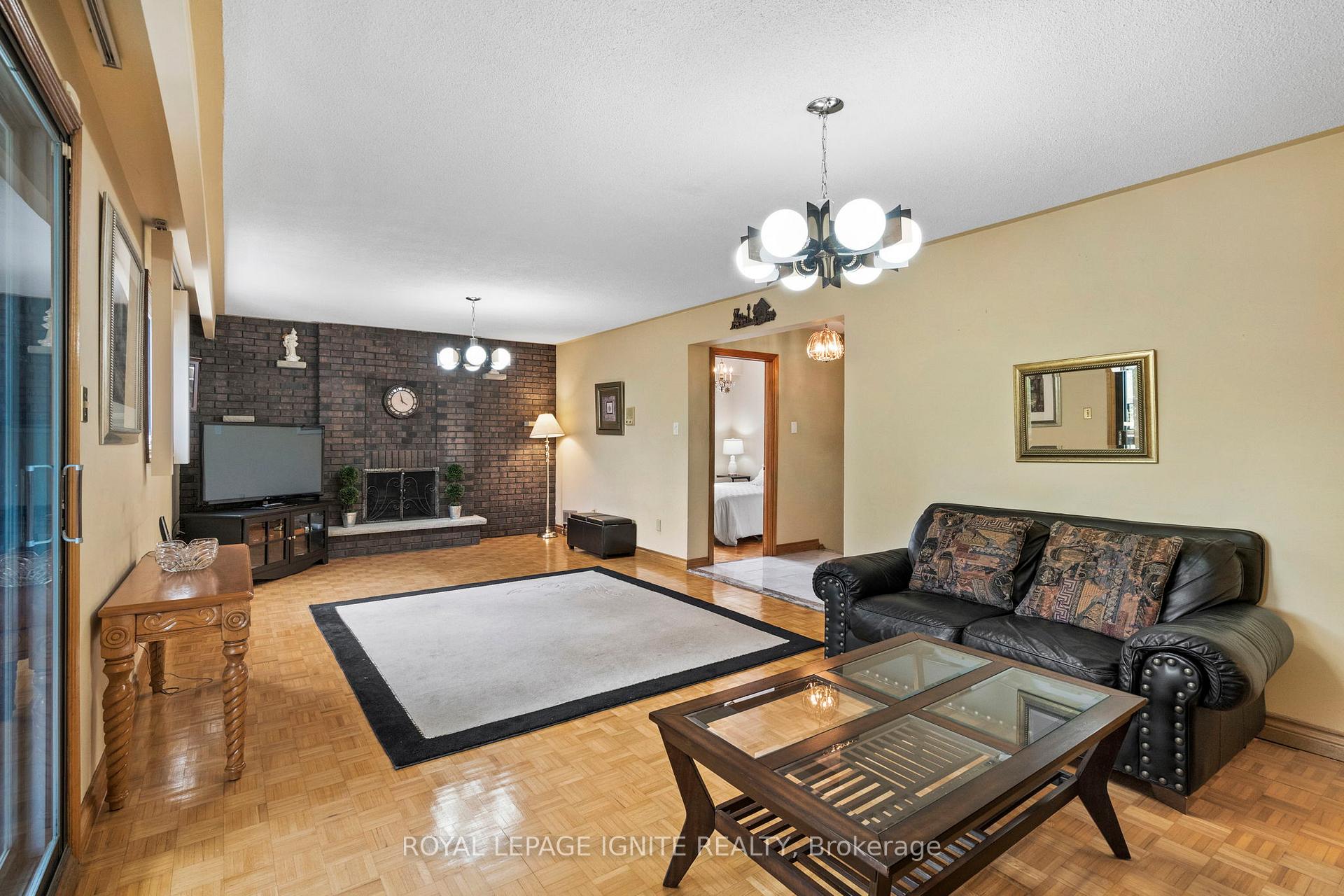 Photo 35 of 29 Ellerby Square N, Vaughan, West Woodbridge — HOMEH
