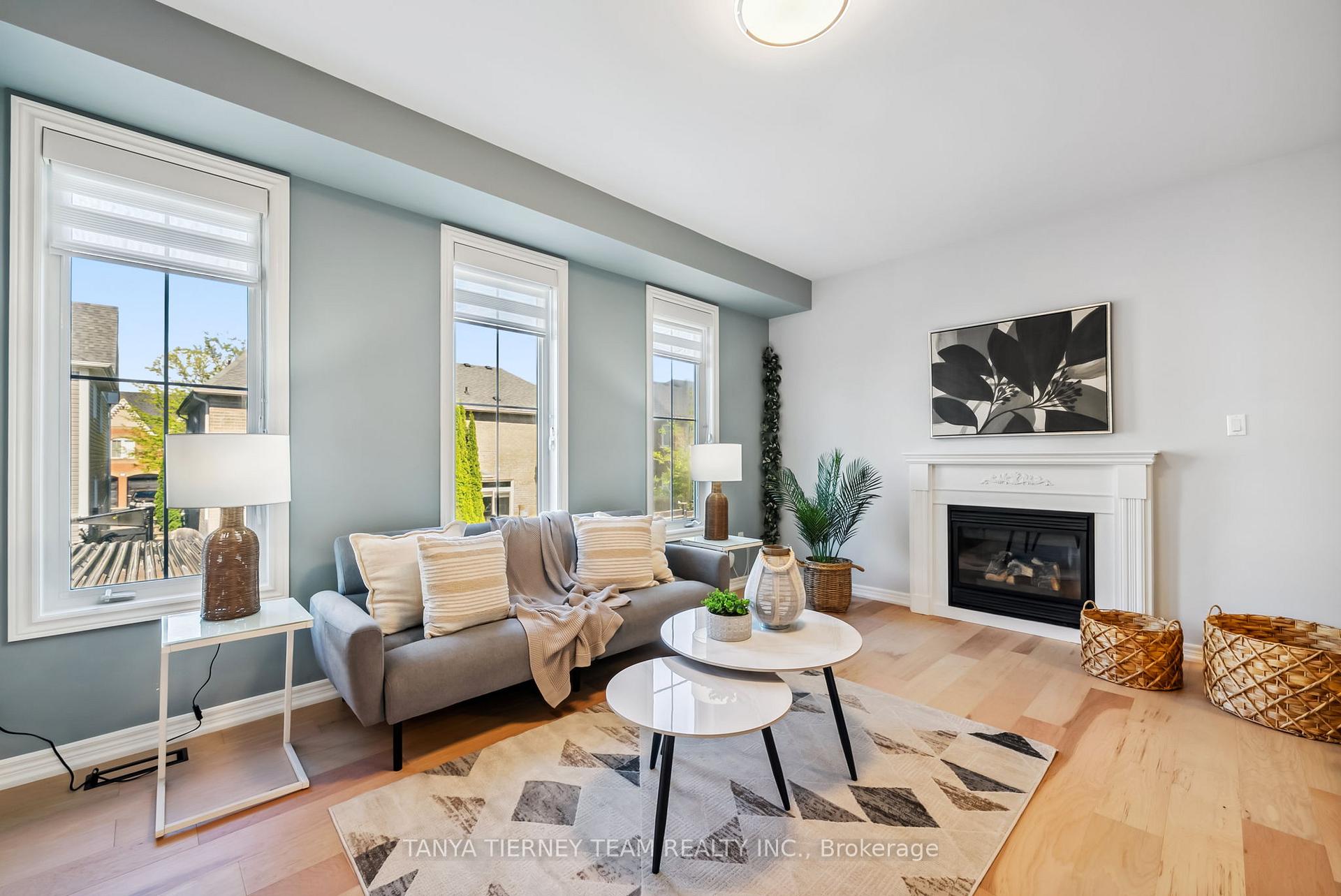 Photo 18 of 21 Rainbow Crescent, Whitby, Brooklin — HOMEH