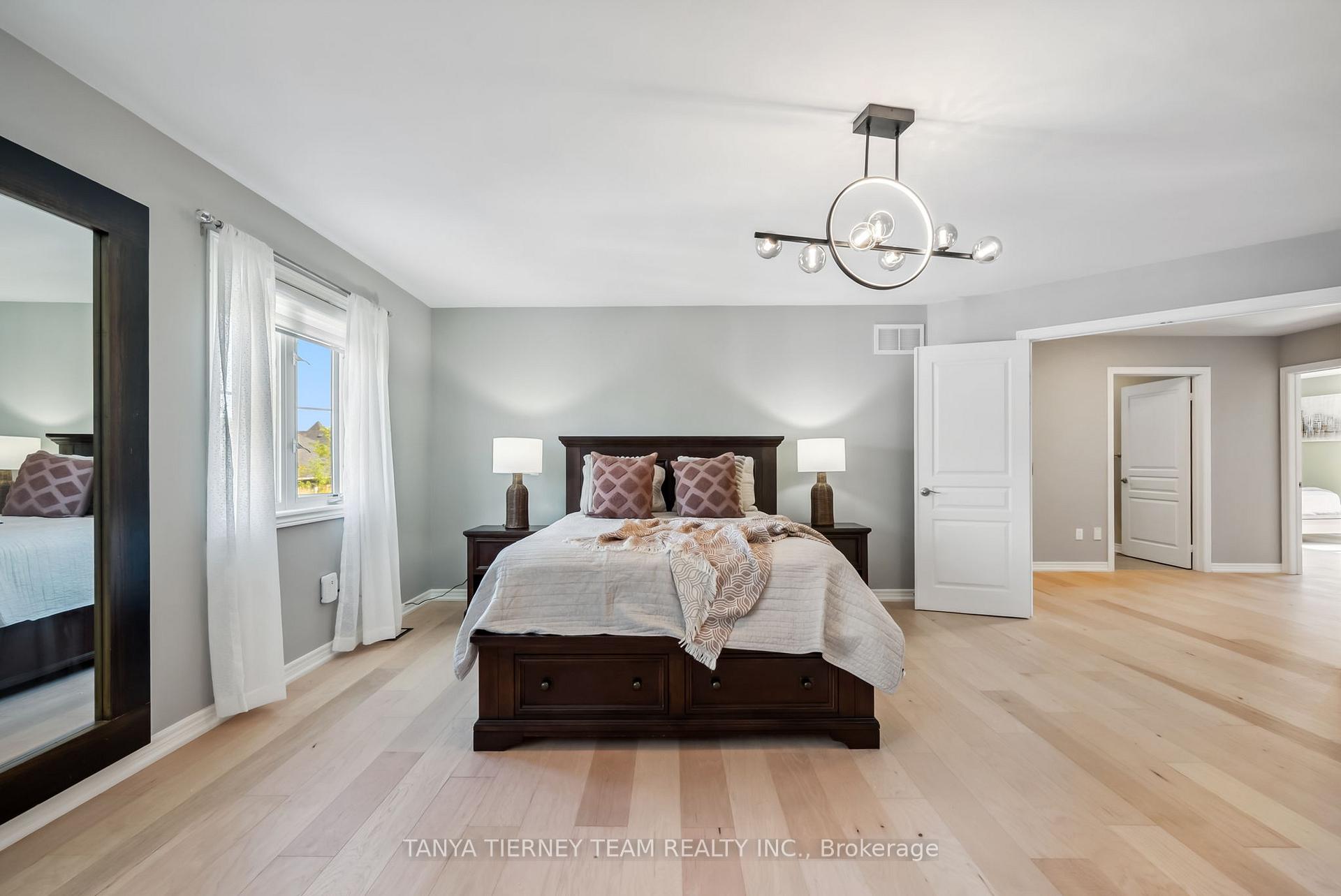 Photo 22 of 21 Rainbow Crescent, Whitby, Brooklin — HOMEH