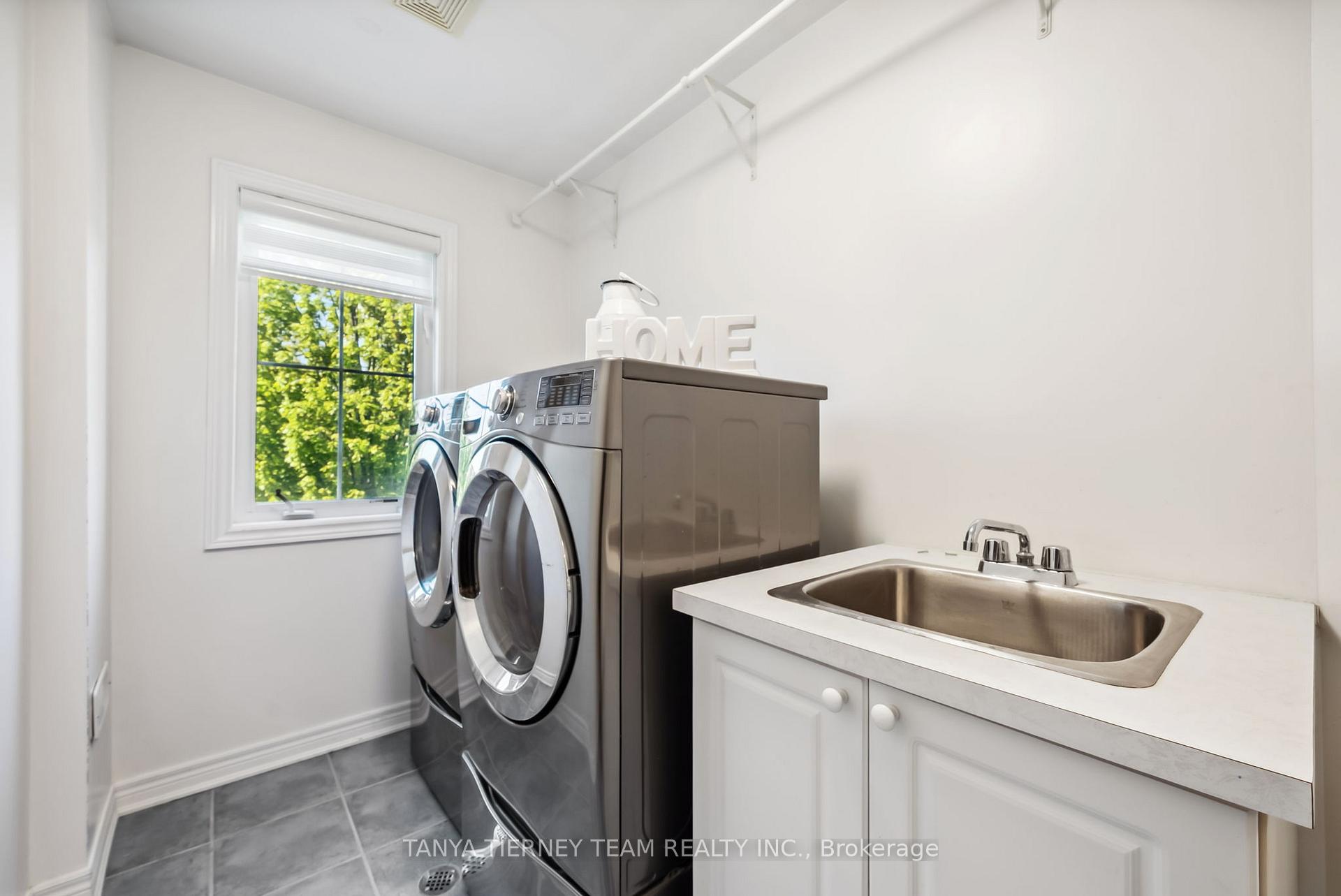 Photo 35 of 21 Rainbow Crescent, Whitby, Brooklin — HOMEH