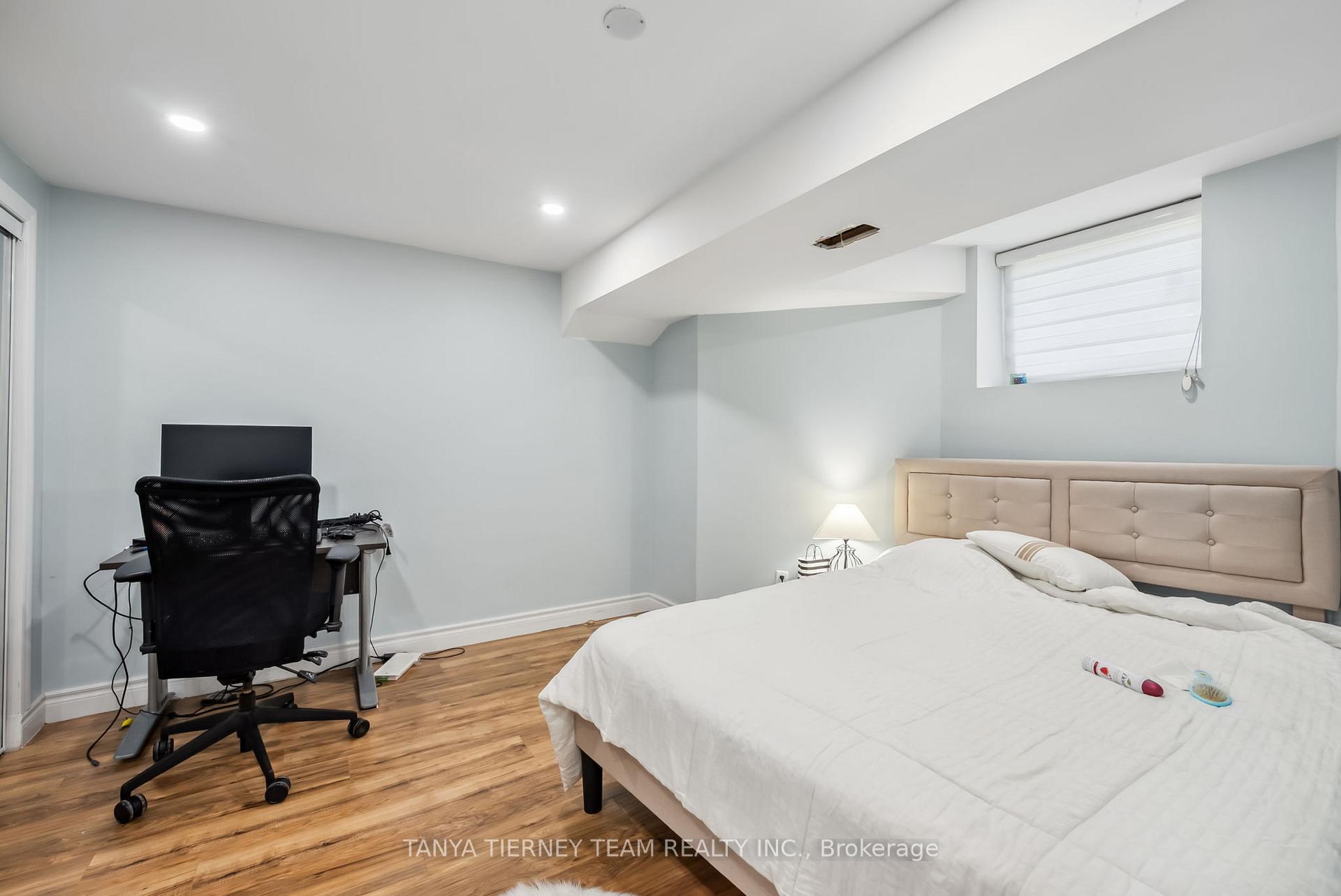 Photo 40 of 21 Rainbow Crescent, Whitby, Brooklin — HOMEH