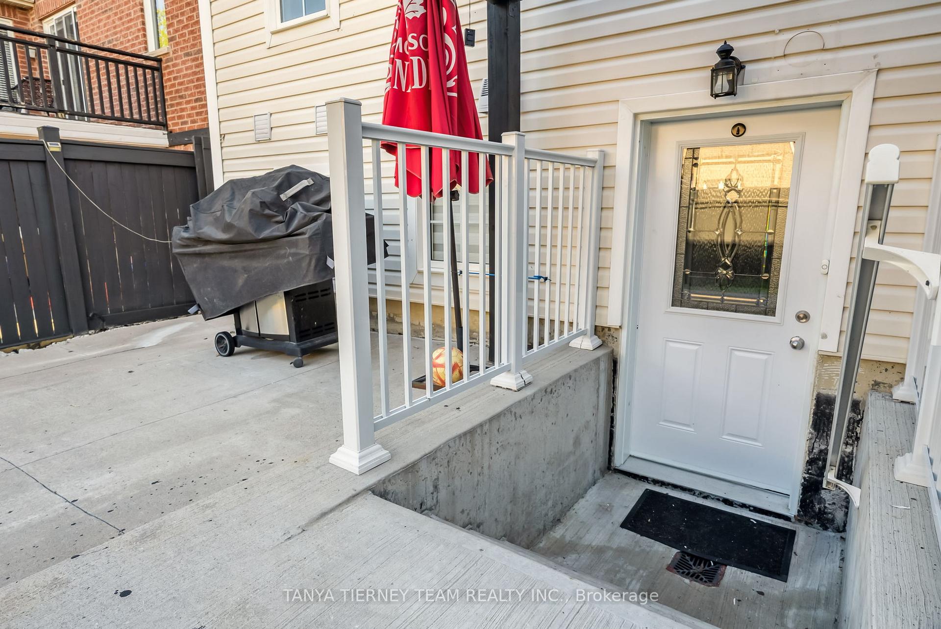 Photo 48 of 21 Rainbow Crescent, Whitby, Brooklin — HOMEH