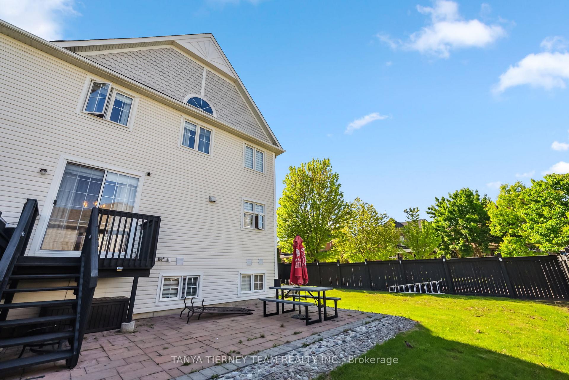Photo 49 of 21 Rainbow Crescent, Whitby, Brooklin — HOMEH