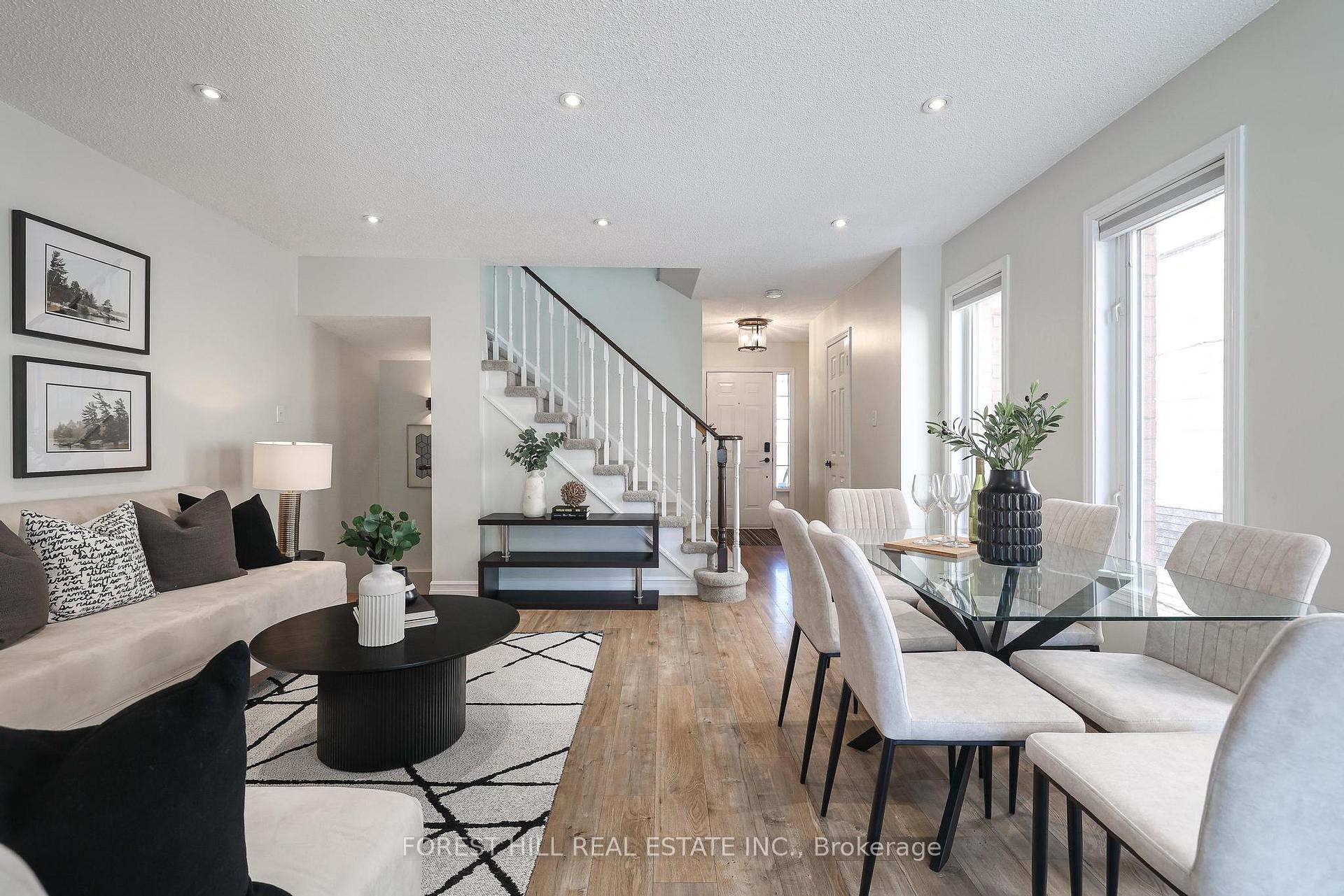 Photo 6 of 27 Yellowood Circle, Vaughan, Patterson — HOMEH
