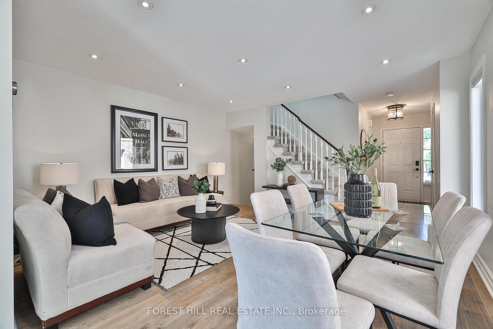Photo 7 of 27 Yellowood Circle, Vaughan, Patterson — HOMEH