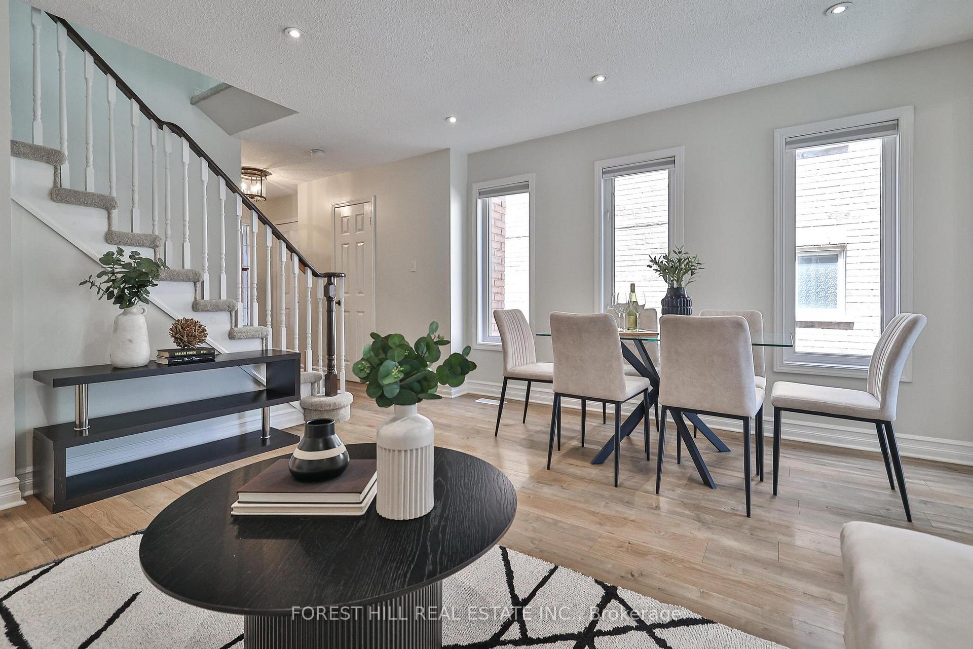 Photo 8 of 27 Yellowood Circle, Vaughan, Patterson — HOMEH