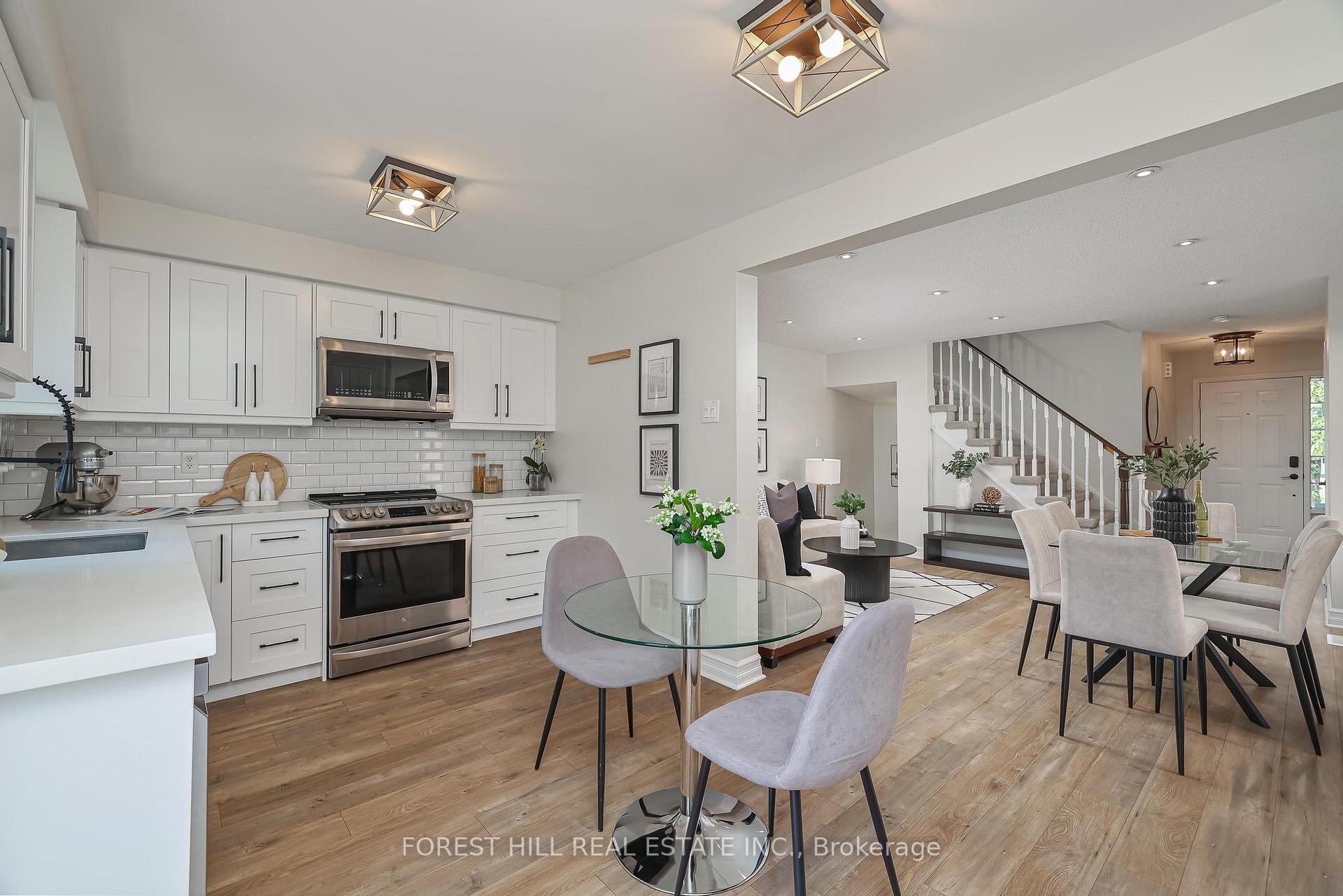 Photo 11 of 27 Yellowood Circle, Vaughan, Patterson — HOMEH